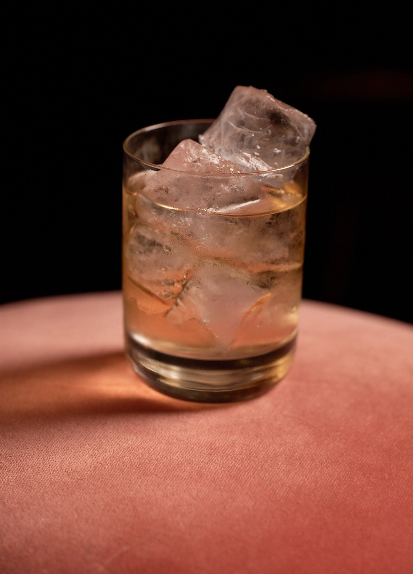 On the rocks cocktail served at The Shell cocktail bar, Paris 2