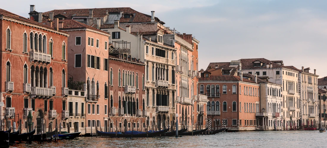 L'expérience sereine et vibrante de Dorsoduro avec vue sur le canal de la Giudecca