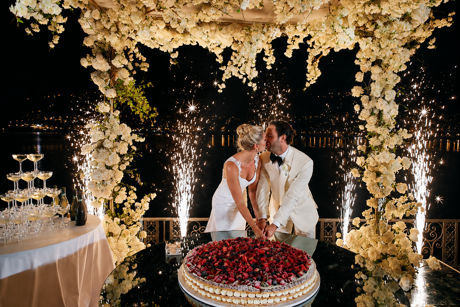 Villa Balbianello wedding fireworks and cake moment