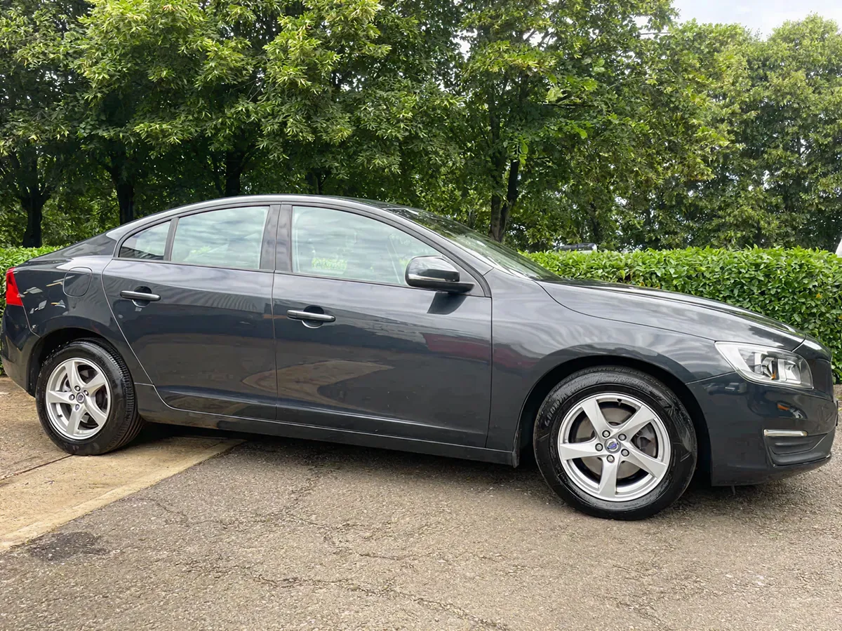 Volvo S60 Grey - Manual 6 speed