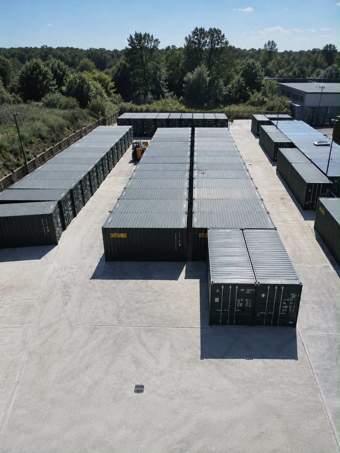 Roma storage container