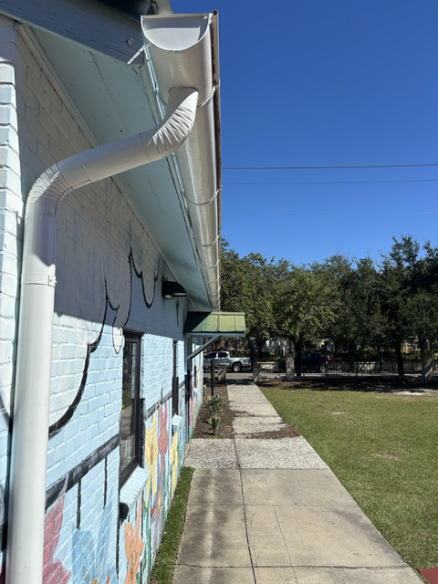 Half Round Gutter System