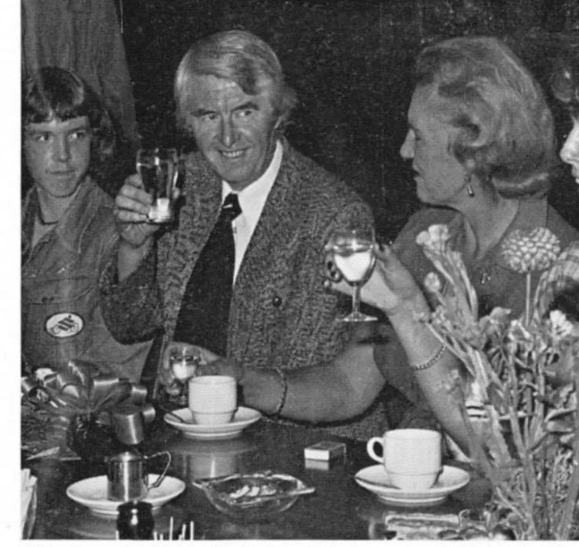 Bert Klaassen (links) met zijn vader op het 25jarige jubileum van NDSM