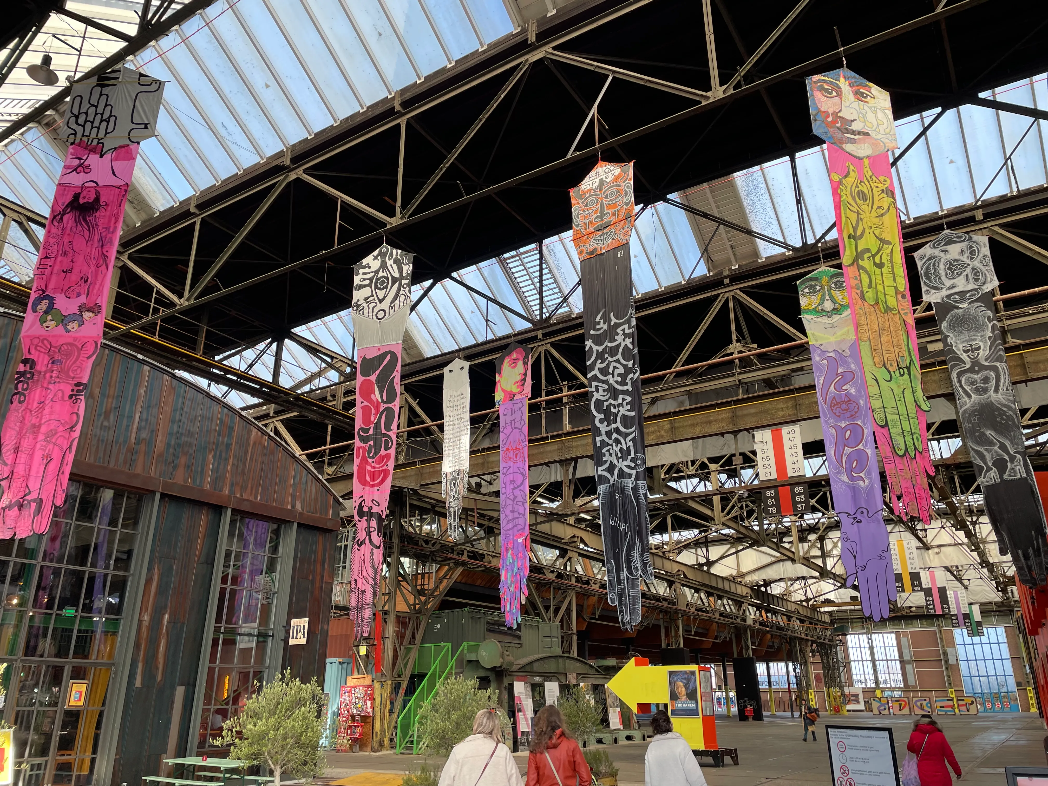 Viegers van Rienke in de NDSM Loods