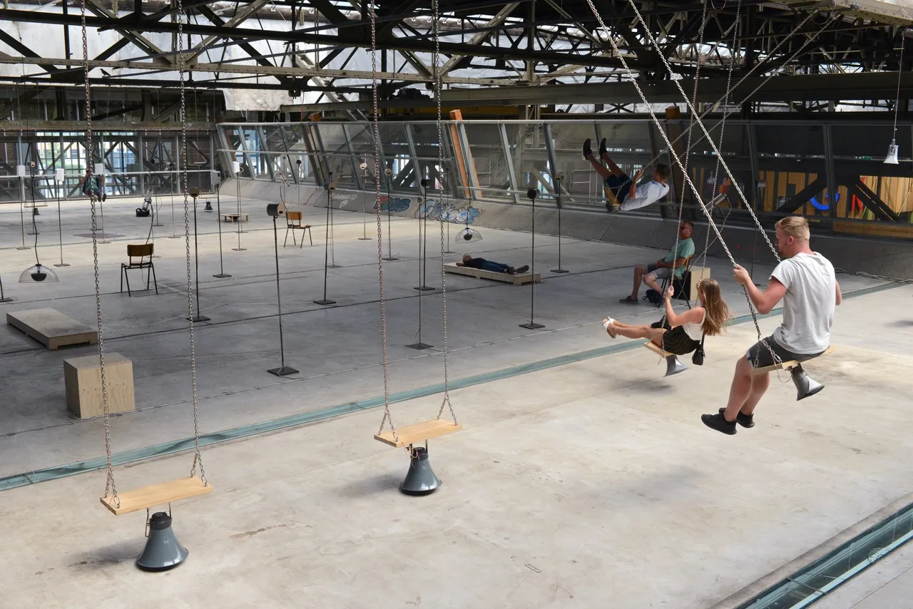 Kunstinstallatie Right of Way van Henk Schut op NDSM, 2019