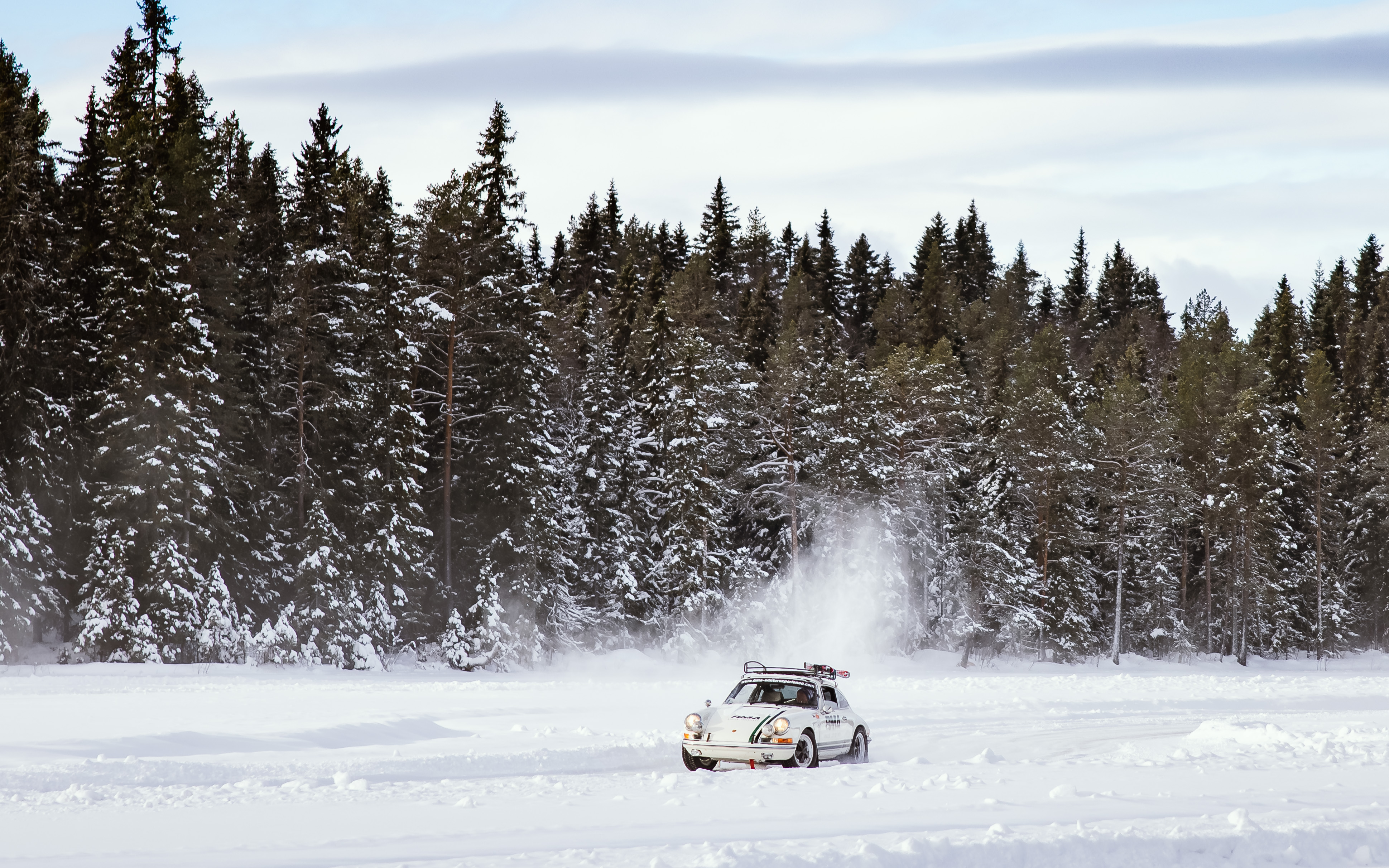 ice driving experience with racing cars