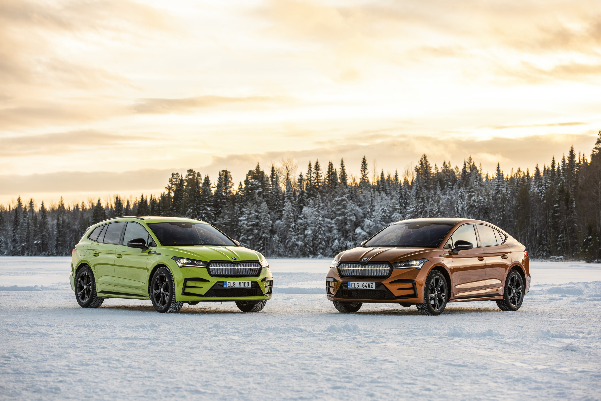 frozen lake ice track driving experience
