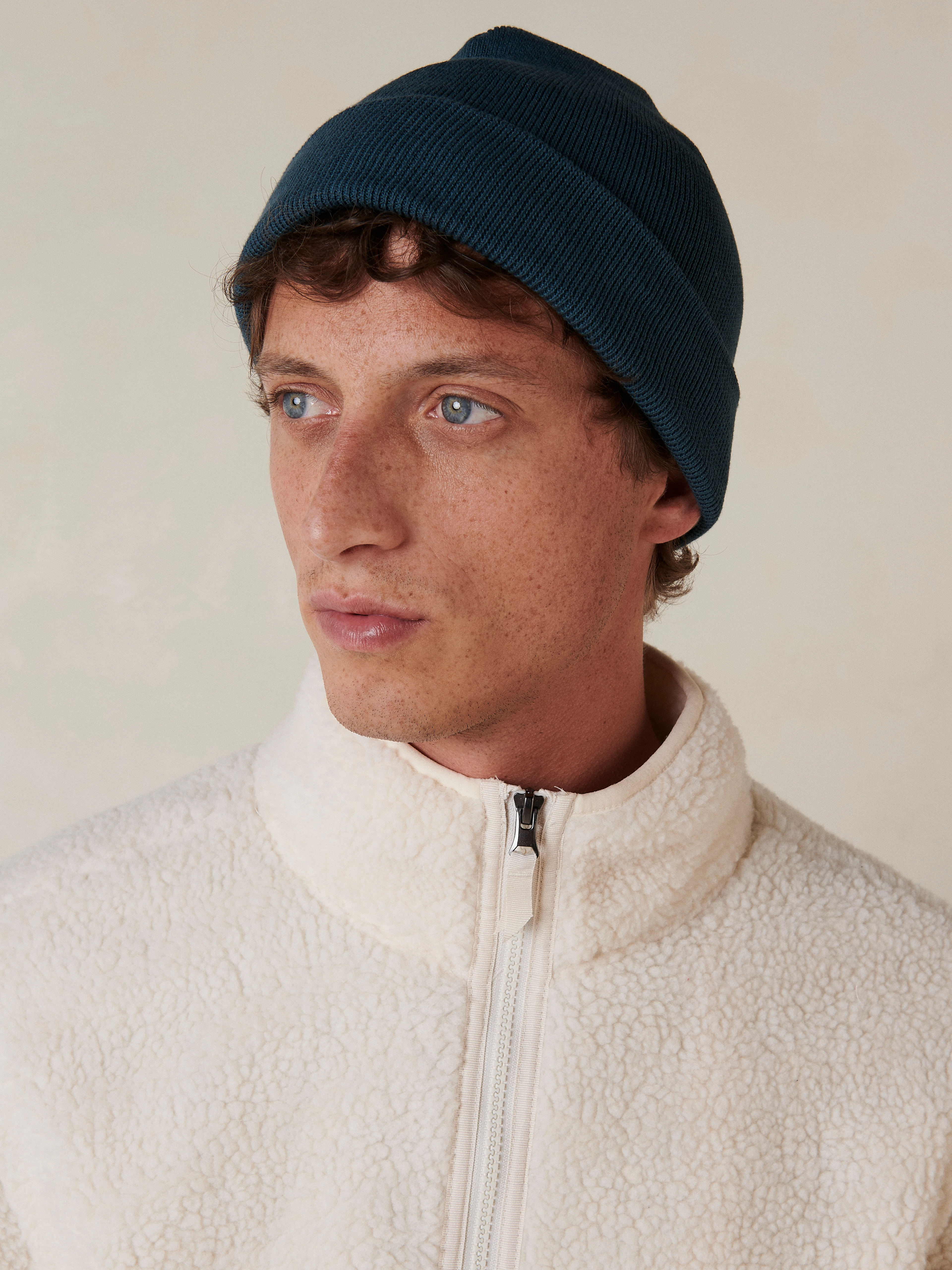 A true everyday essential beanie that completes any look with a modern, relaxed feel.