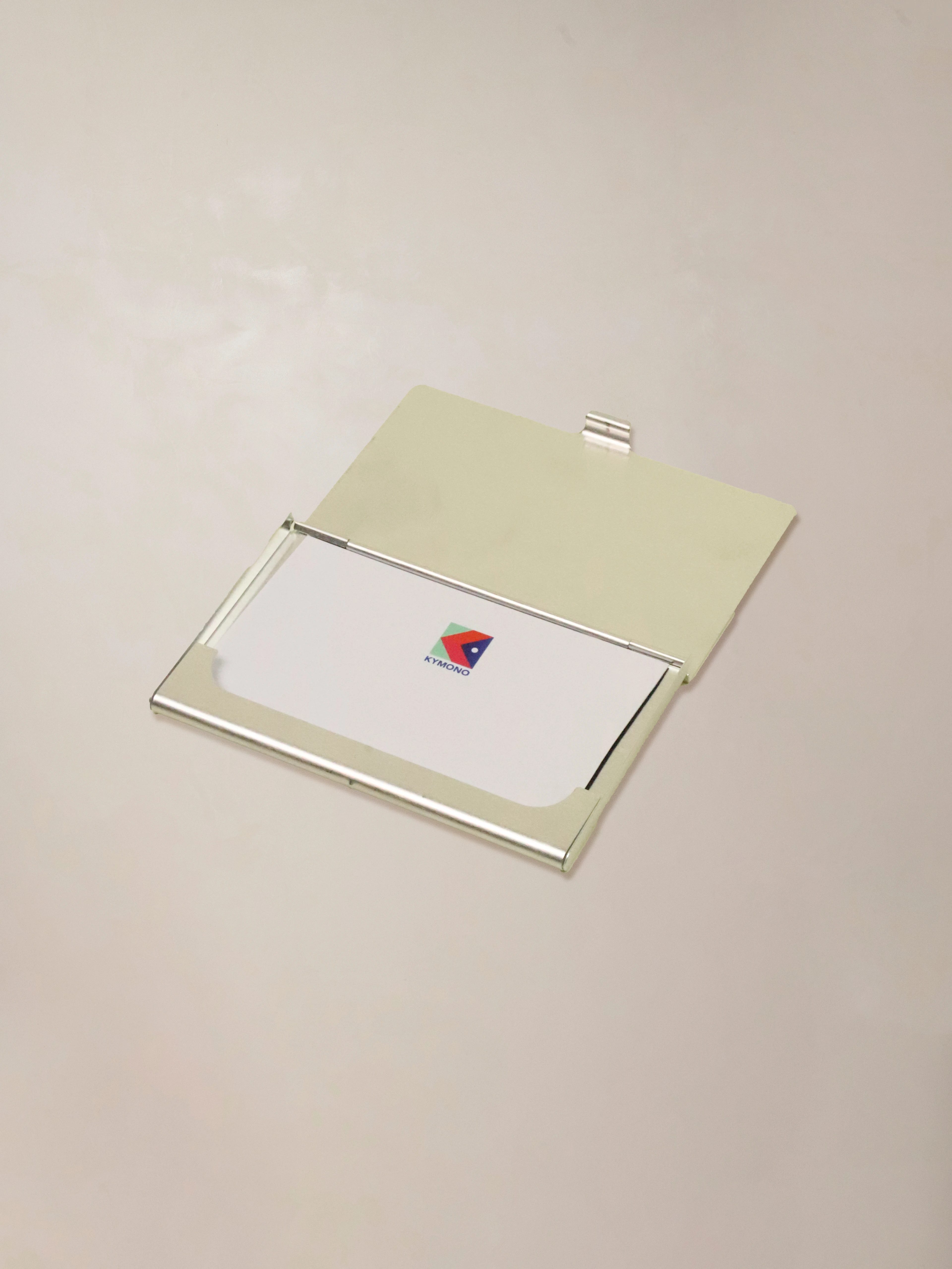 A sleek, lightweight aluminum card holder that keeps your cards protected and organized, ideal for meetings, events, or everyday use.