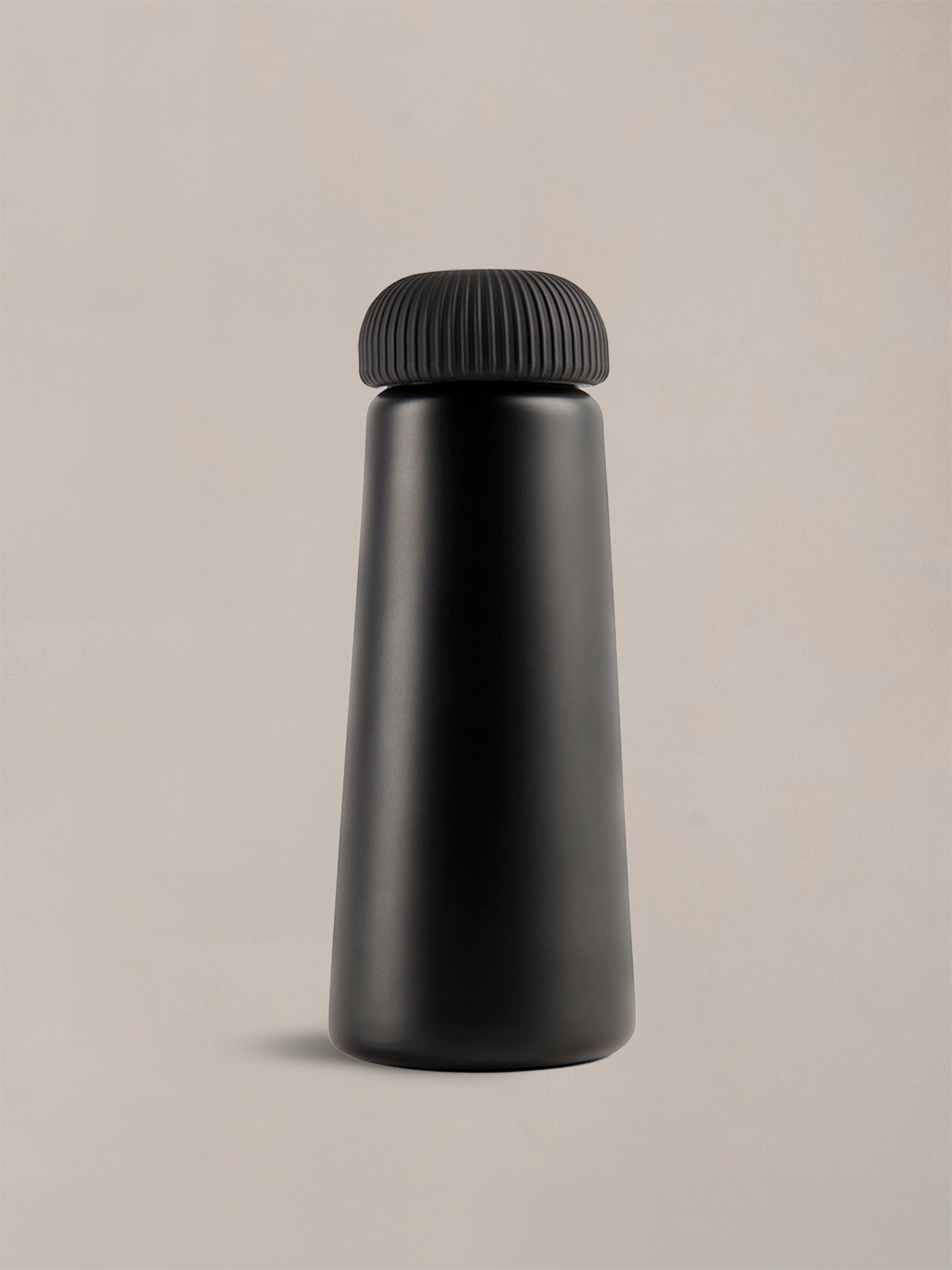 A functional cone-shaped bottle designed for comfort and made to stand out wherever you go, keeping your drinks hot or cold for hours.
