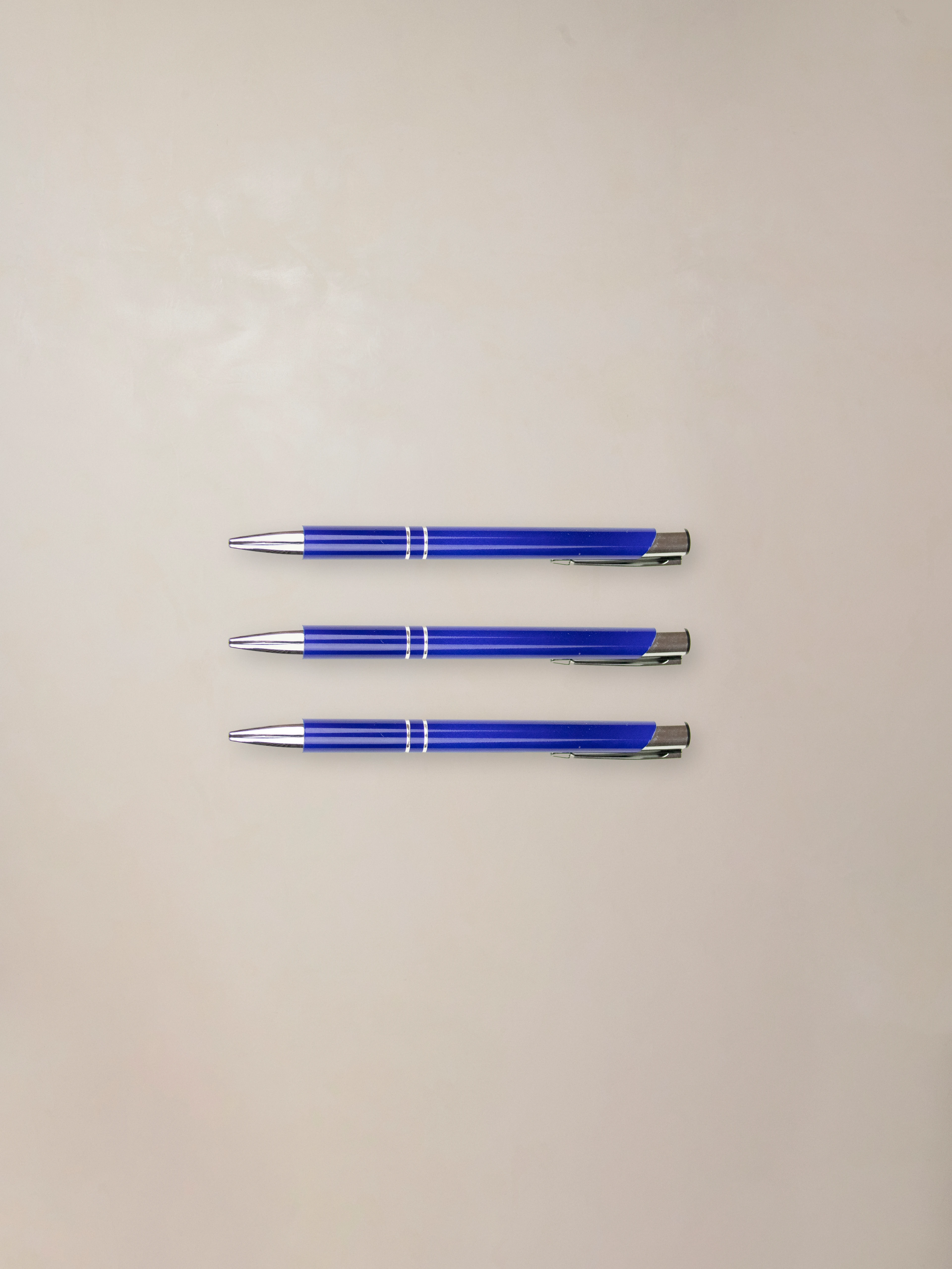 Aluminum retractable ballpoint pen for smooth everyday writing.