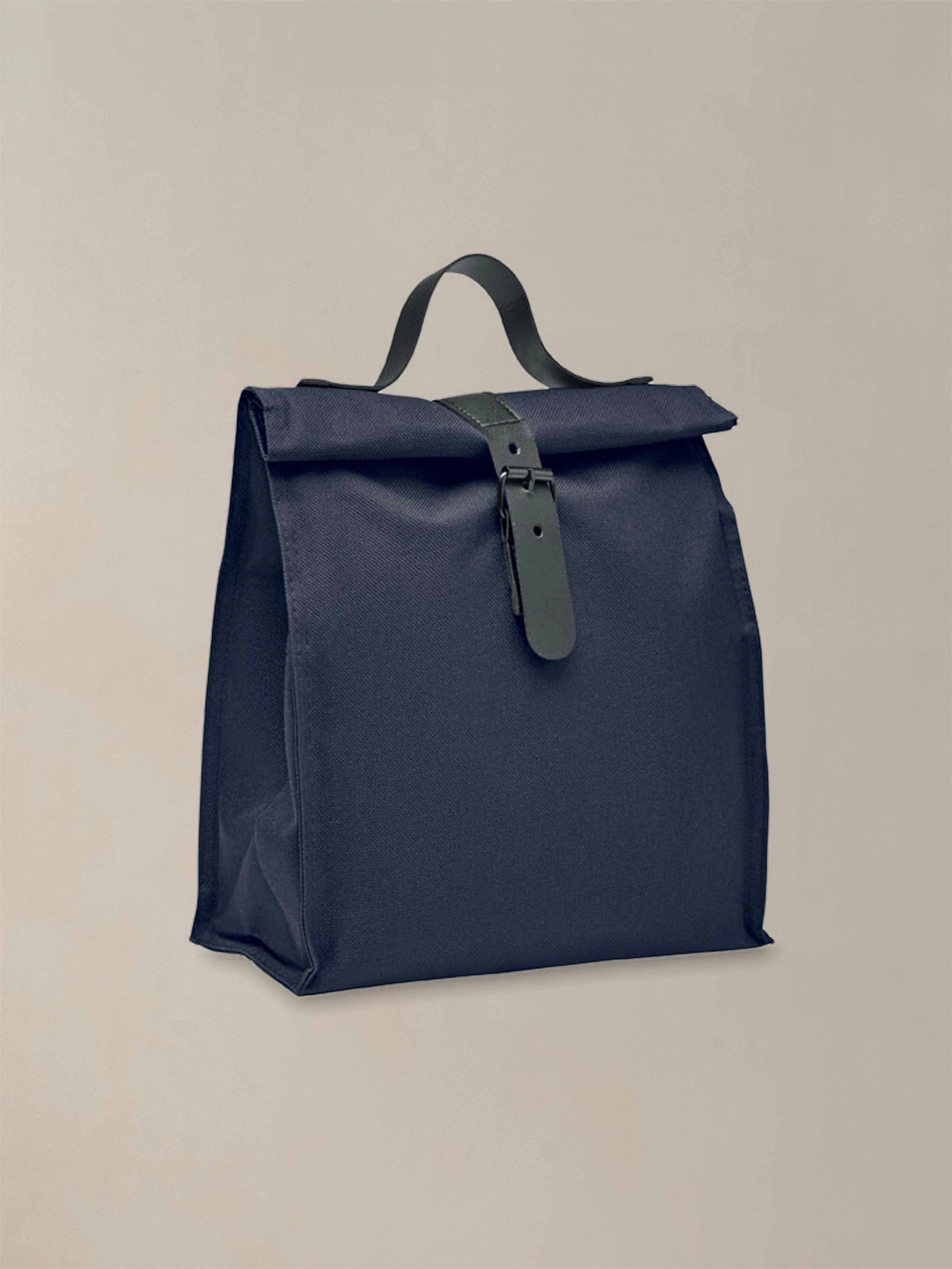 A practical roll-top cooler bag designed for outdoor lunches and team activities.
