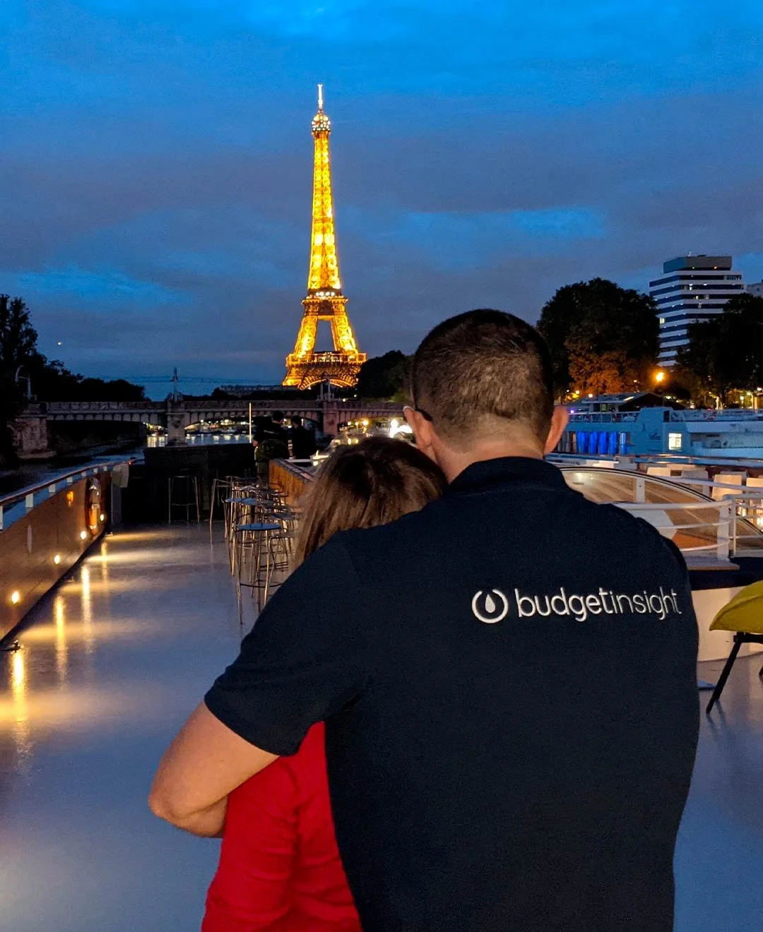 Équipe Budgetinsight en vêtements personnalisés Kymono