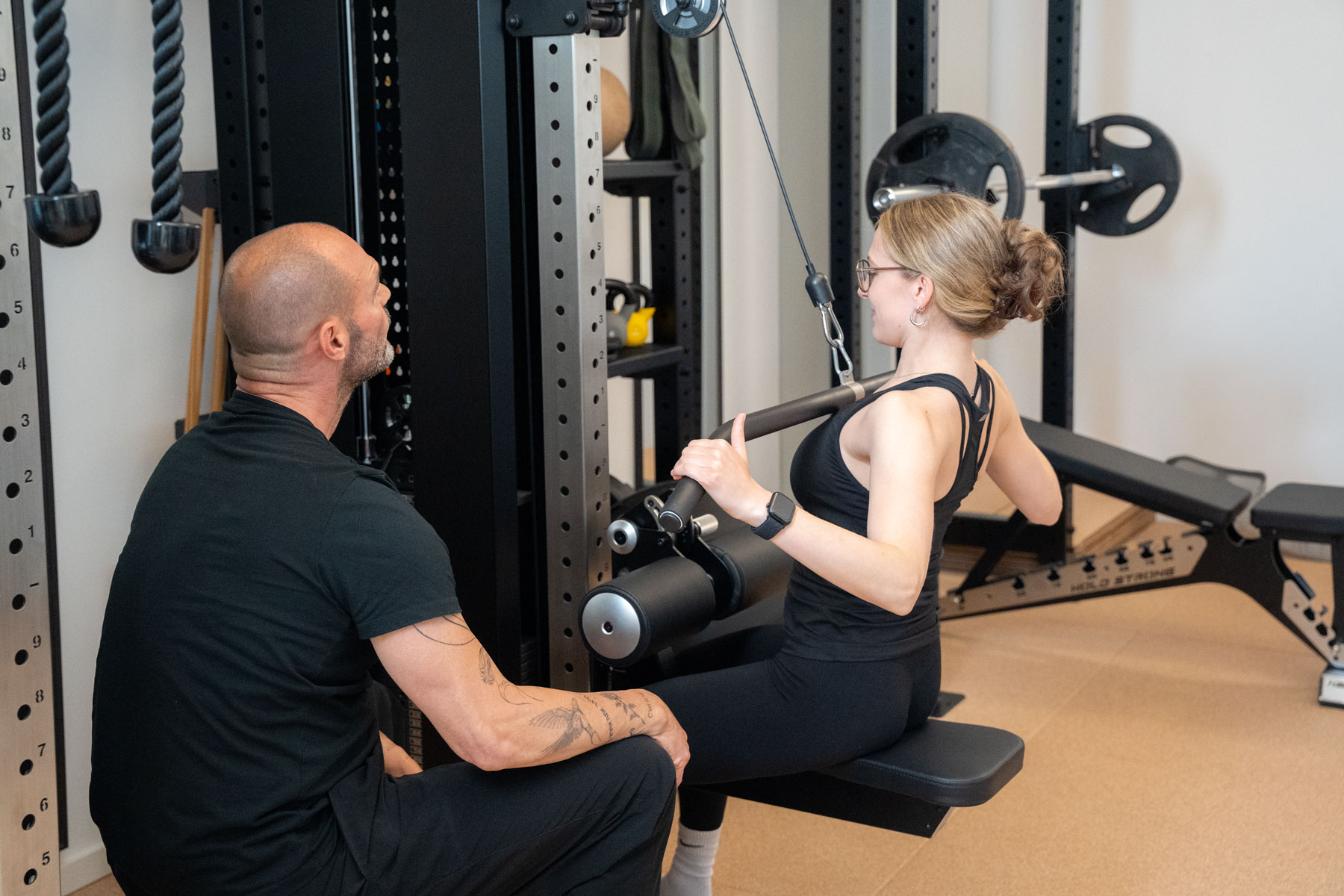 Präventionstraining mit therapeutischer Anleitung zur Verbesserung von Stabilität und Bewegungsabläufen in der Physiotherapie Pfitzner Düsseldorf