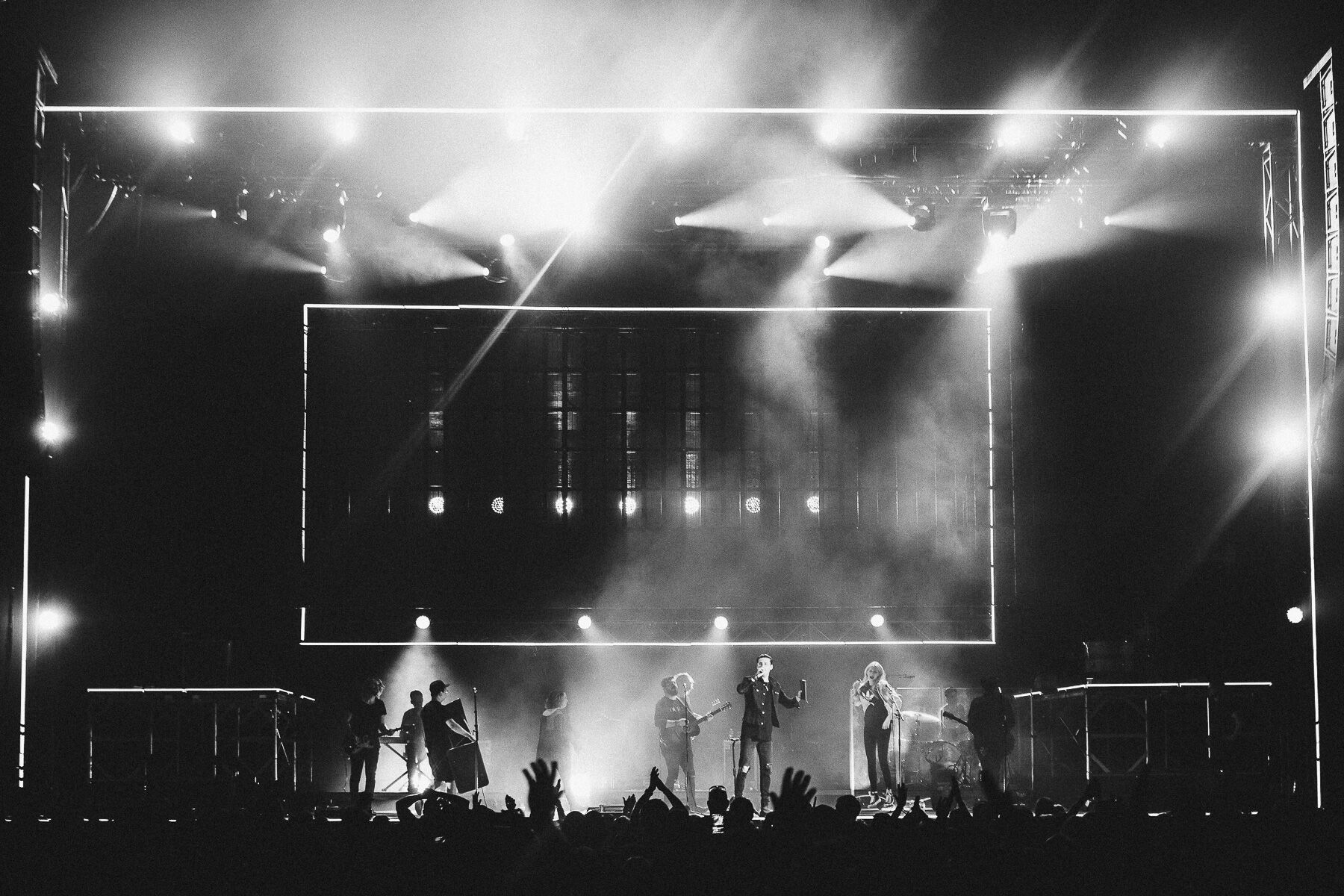 Tony Fransen's contemporary design for the Outcry tour used Edgelight on the main stage, the risers and around various truss structures