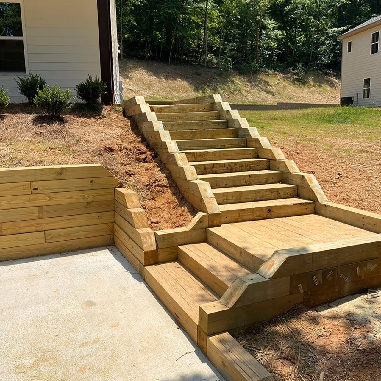 Retaining wall installation by Georgia Pro Scapes