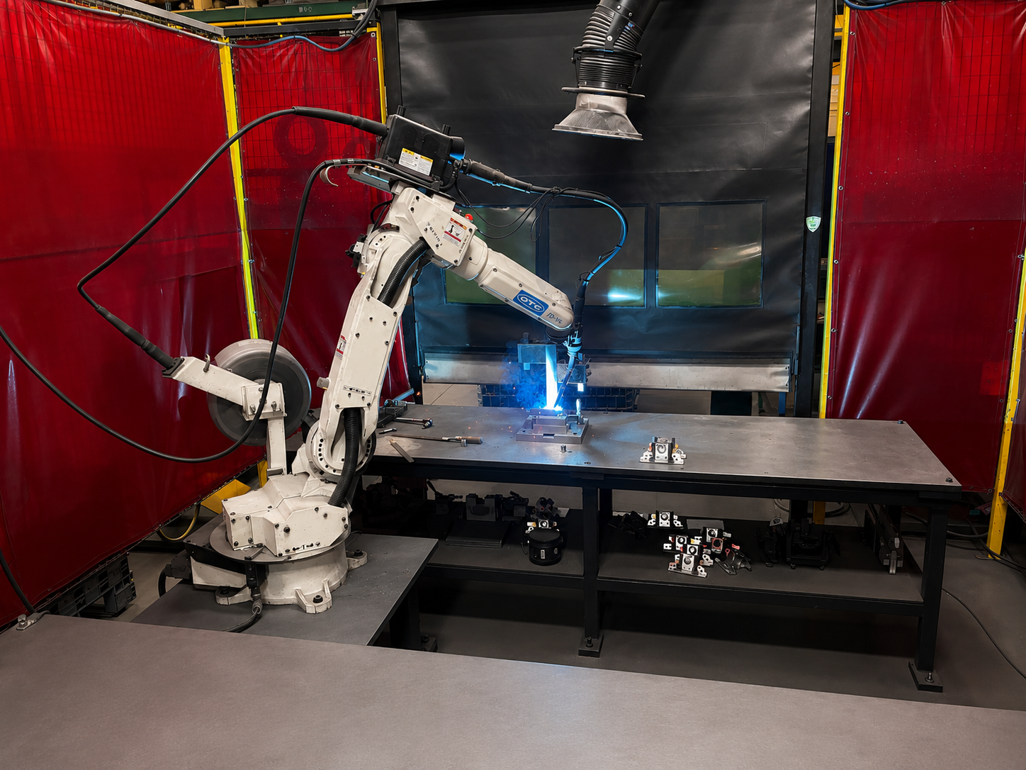 Turnkey automation cell at D&N Bending