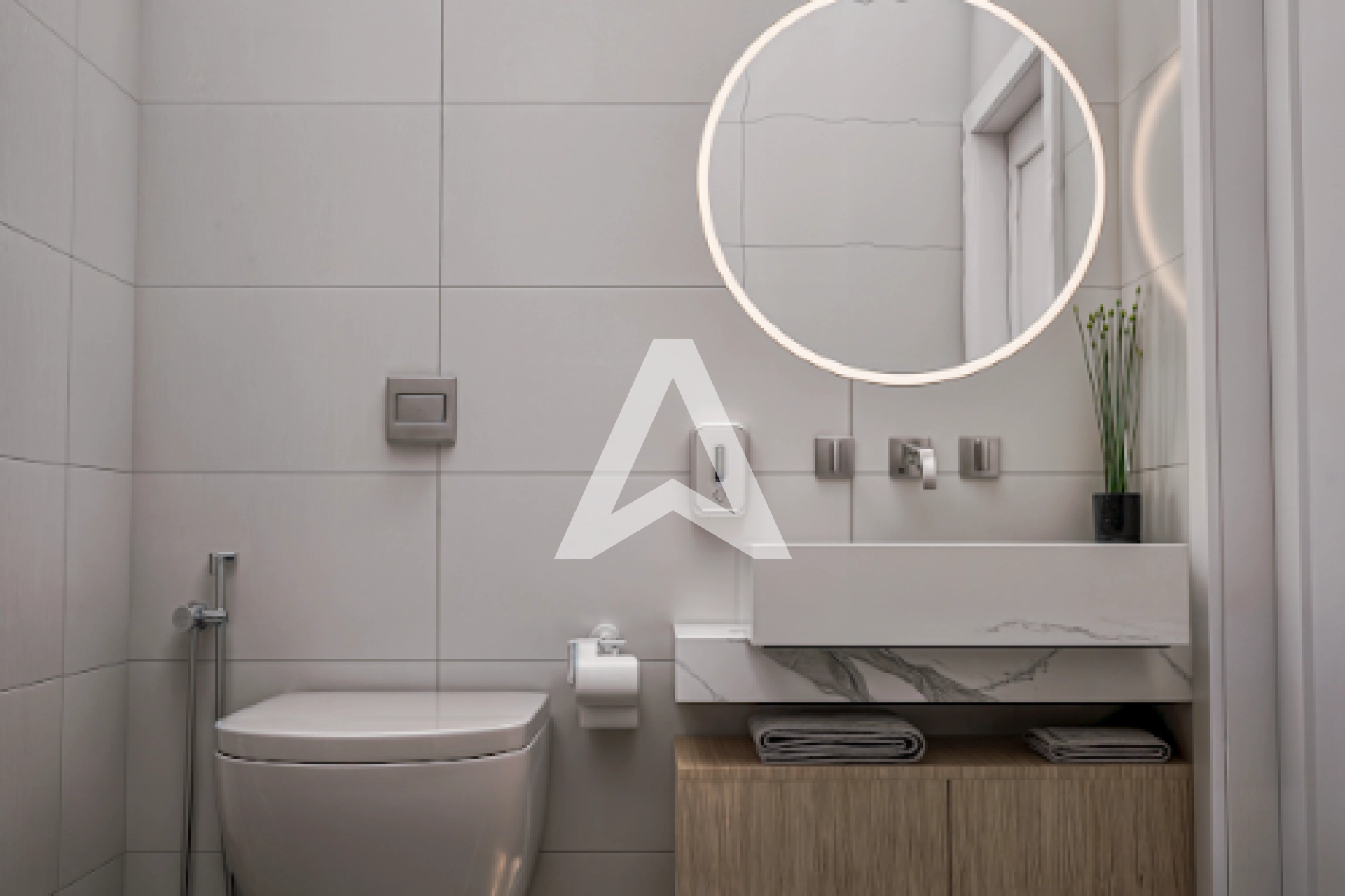 Displayed image from the thumbnail slider