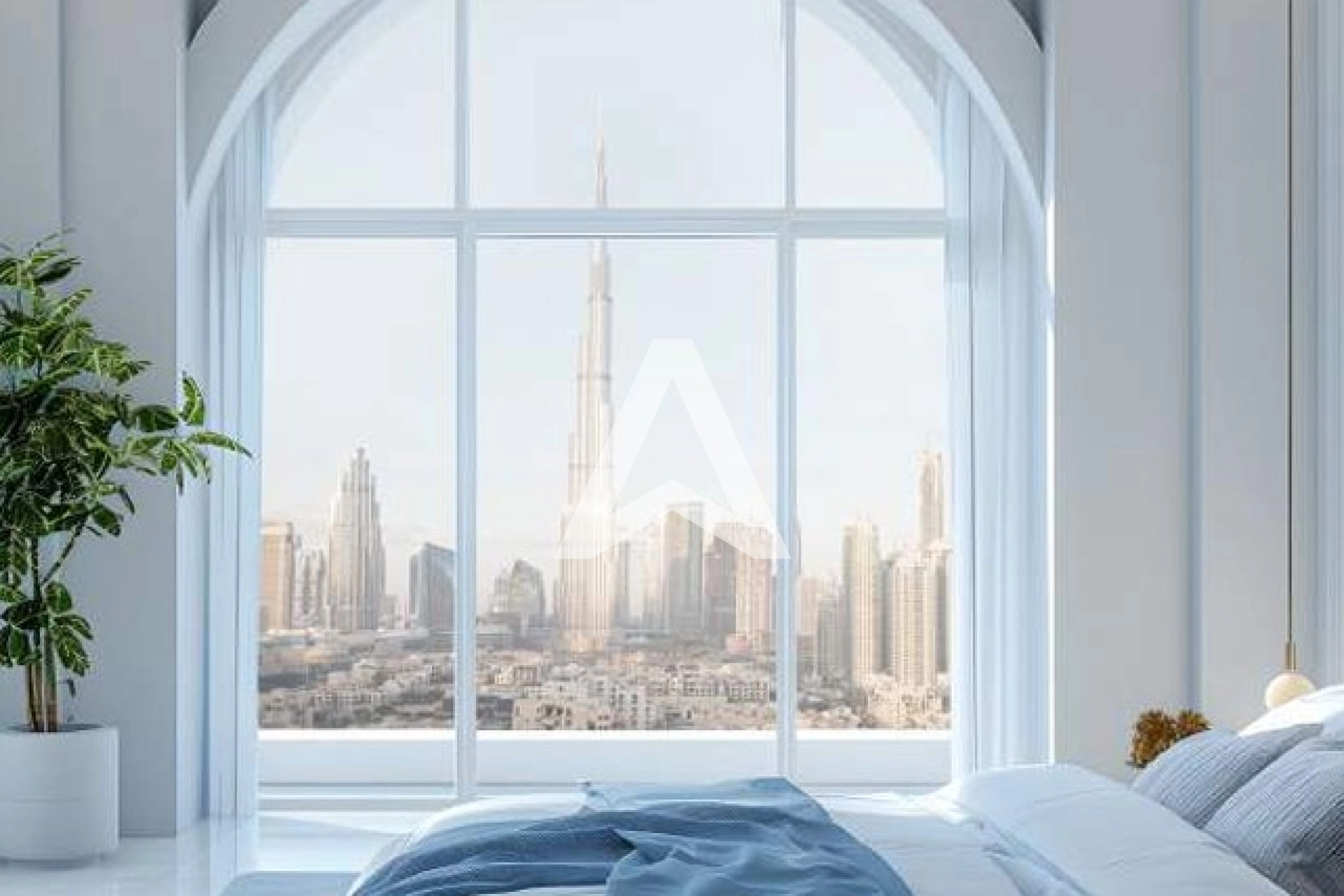 Displayed image from the thumbnail slider
