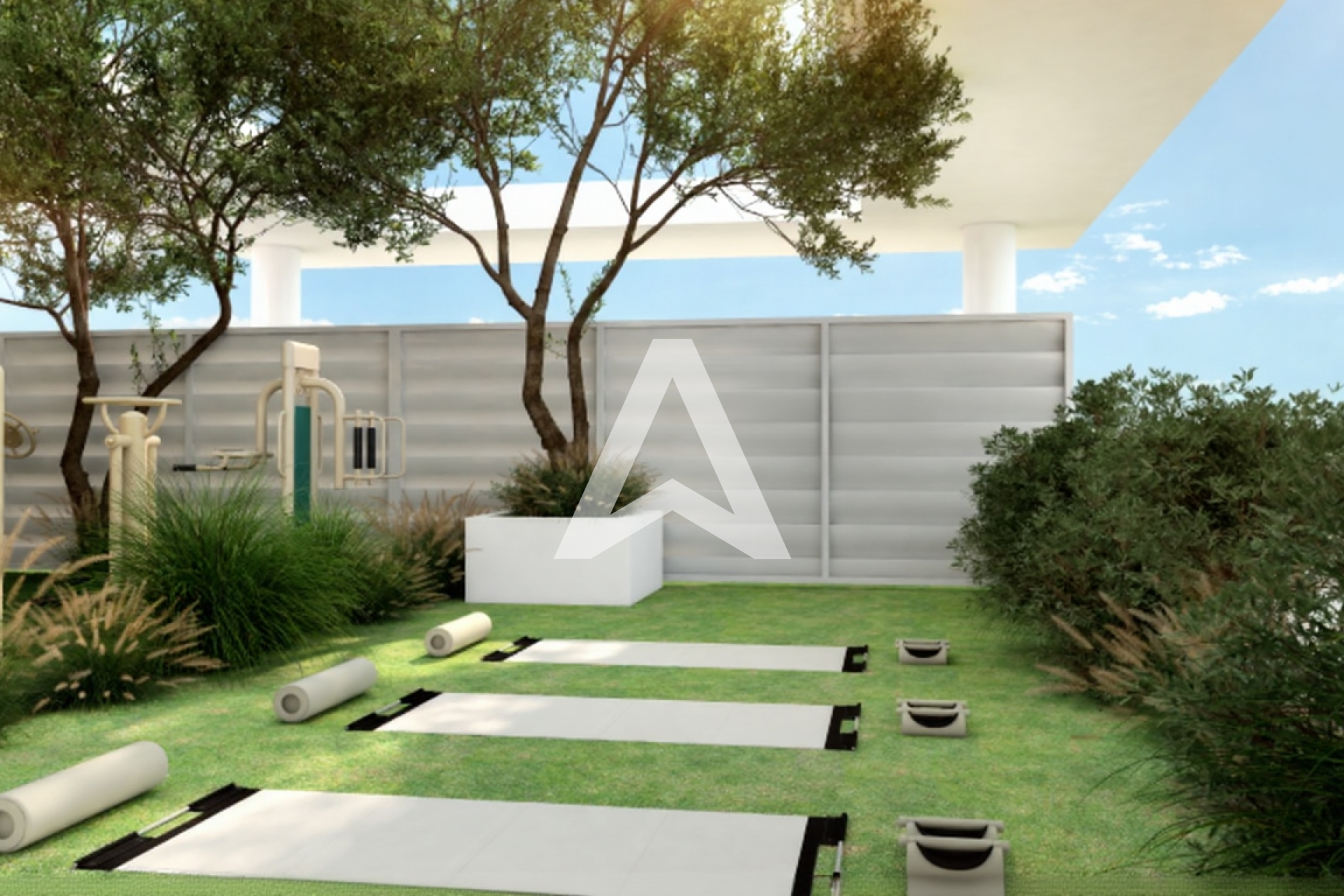 Displayed image from the thumbnail slider