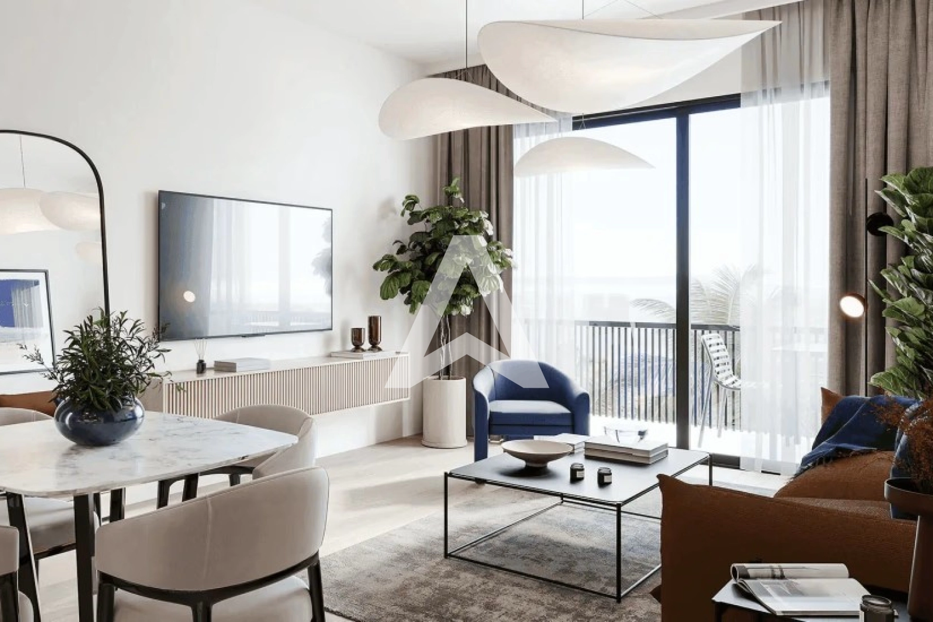 Displayed image from the thumbnail slider