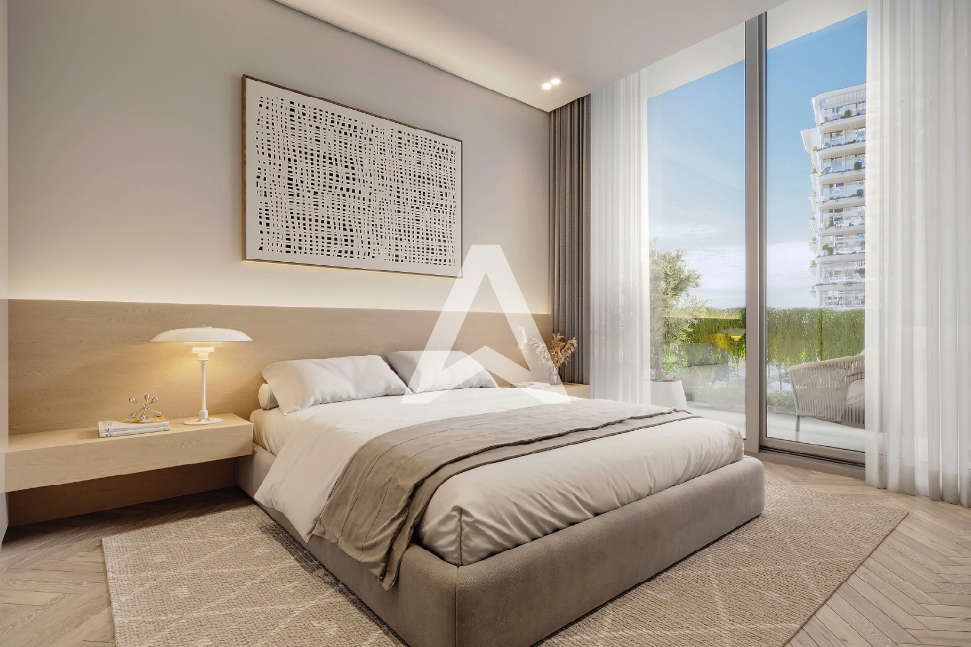 Displayed image from the thumbnail slider