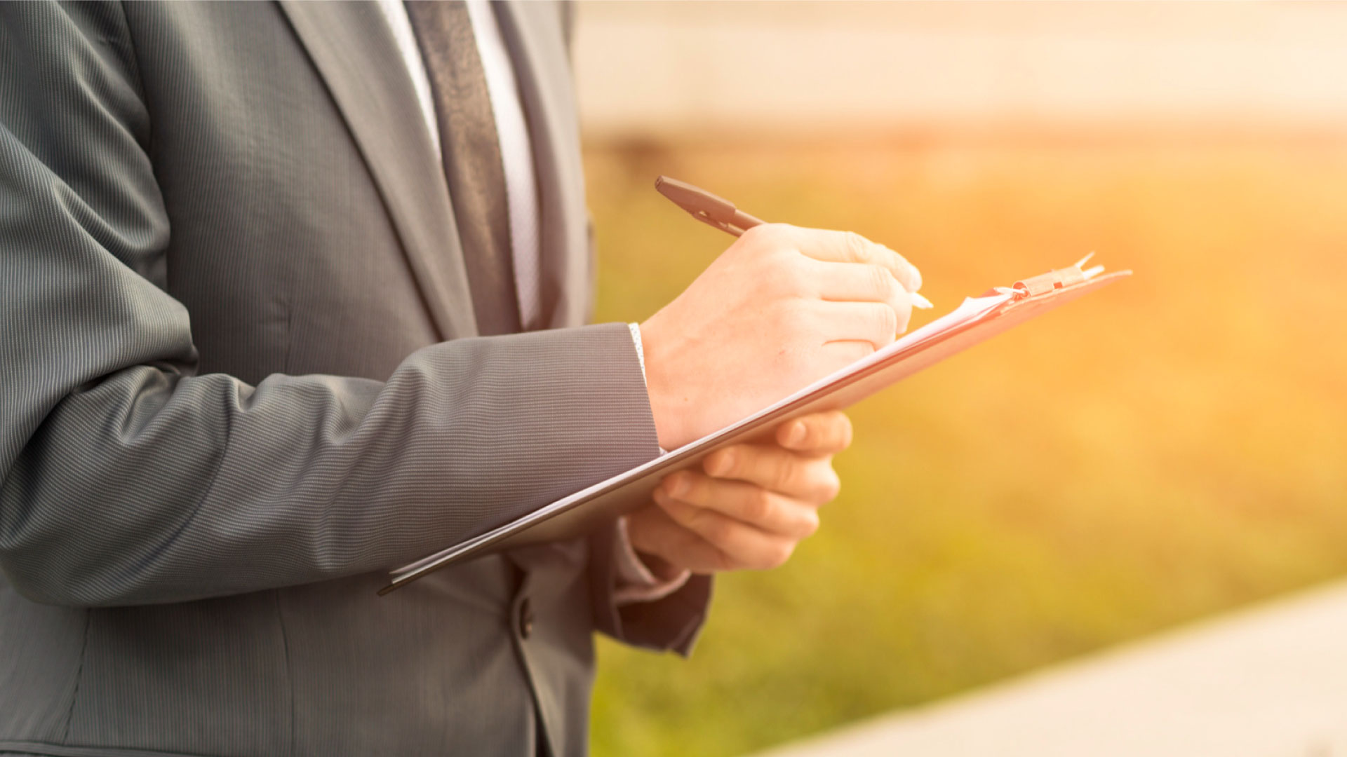 A Dubai Property Owner’s Checklist for a Stress Free Tenancy