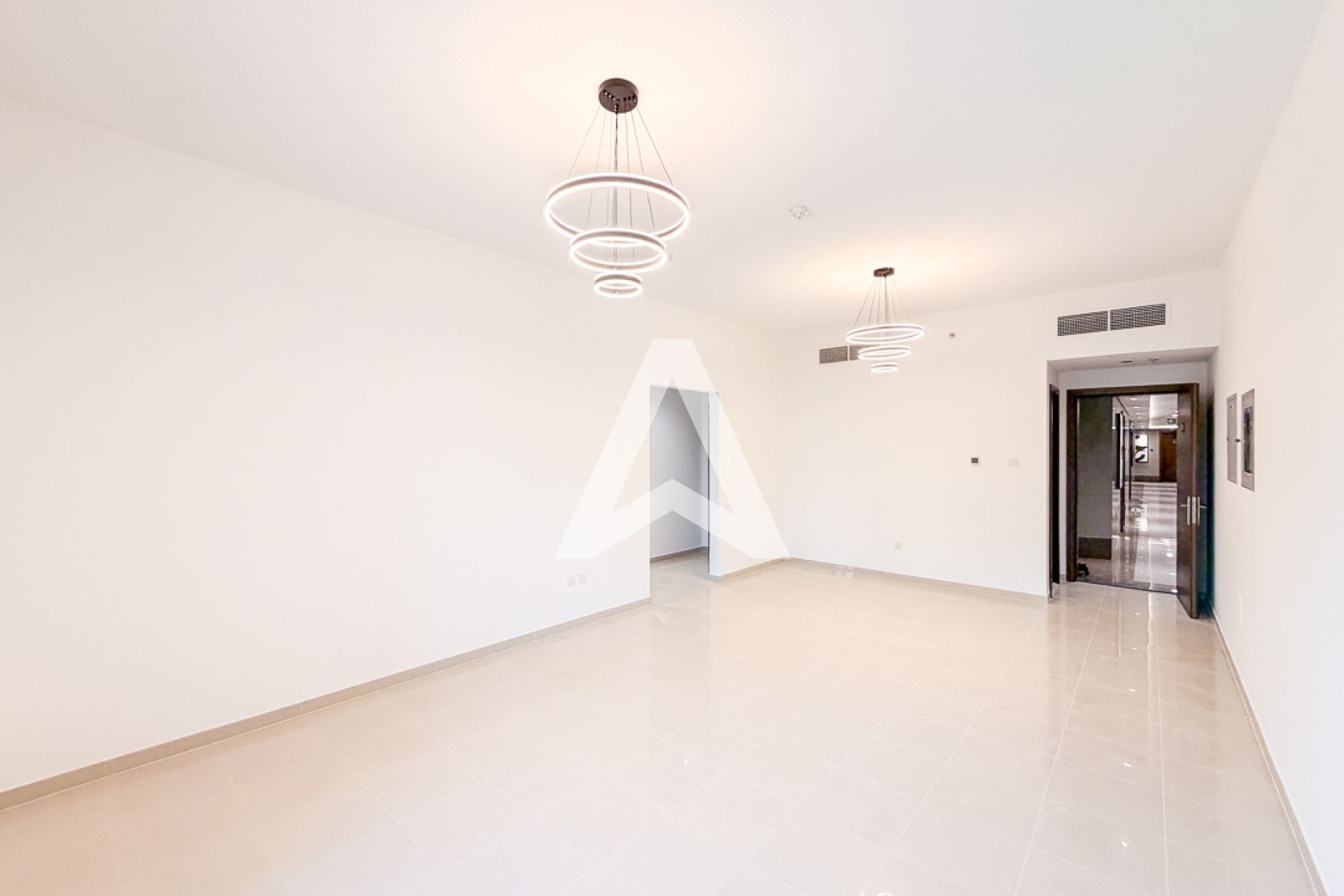 Fully Refurbished 2 bedroom | Near two Metro Station