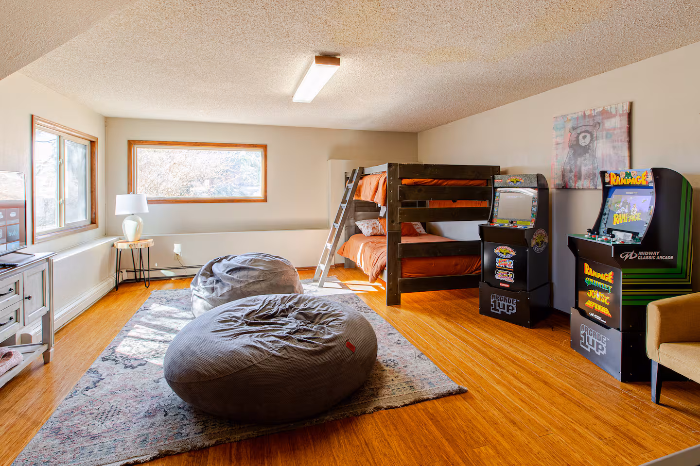  Mountain Views & Wildlife in Central Colorado Springs