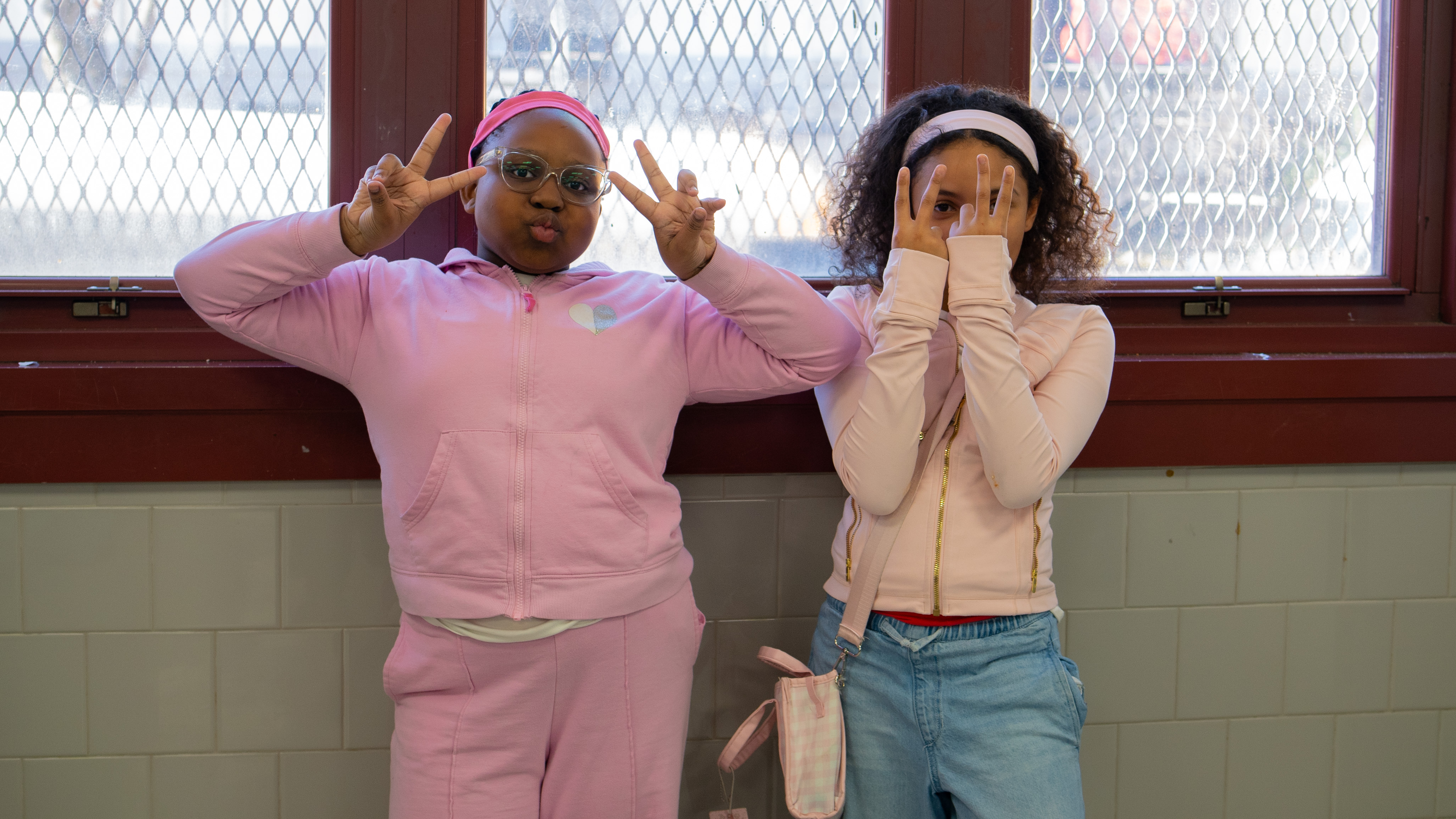 Students dressed alike for Twin Day
