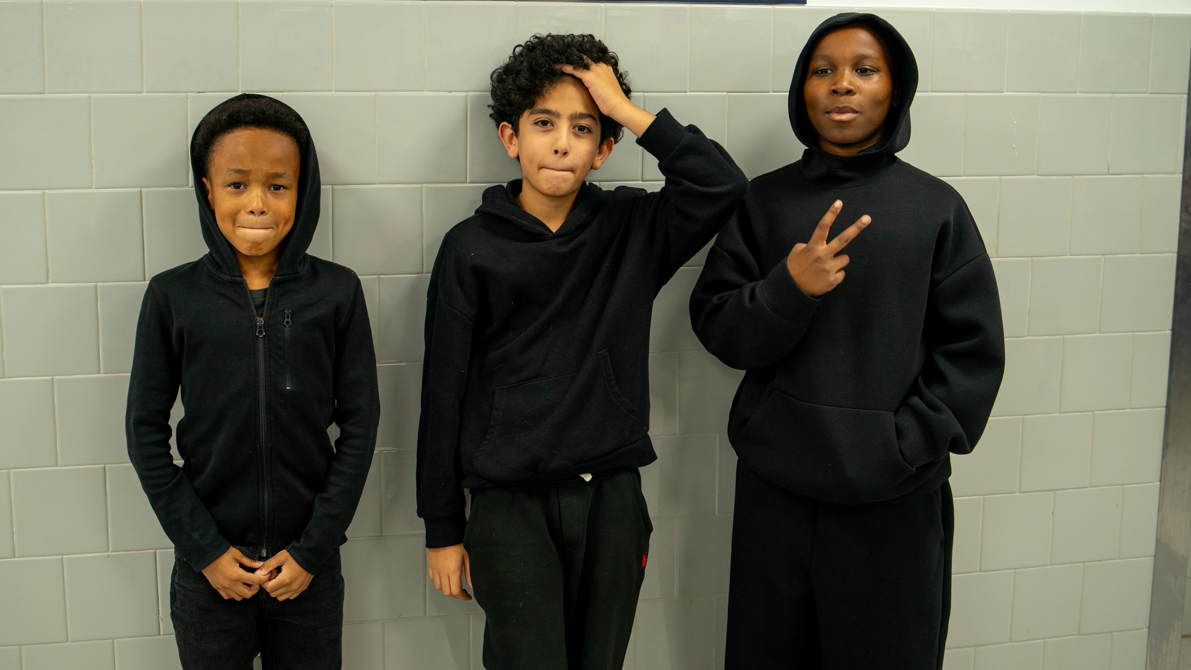 Students dressed alike for Twin Day