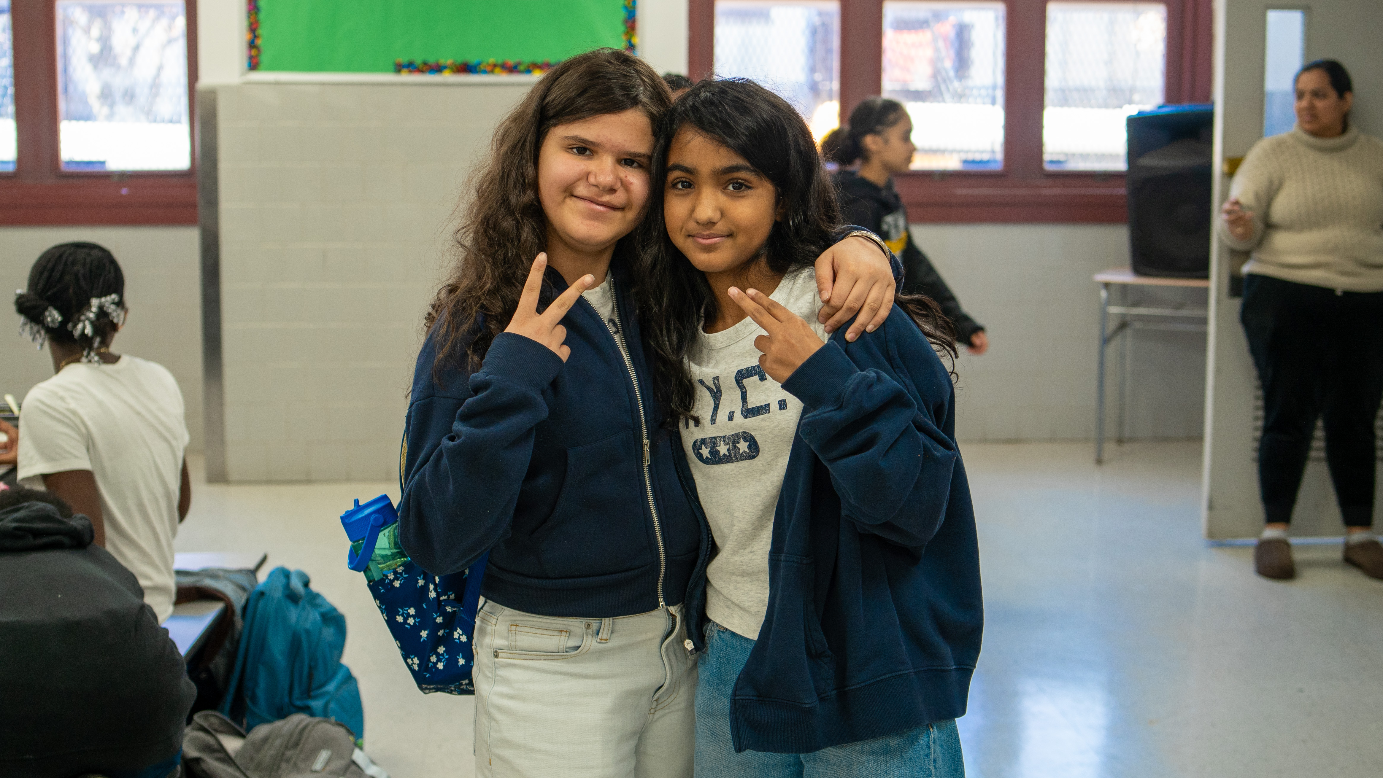 Students dressed alike for Twin Day
