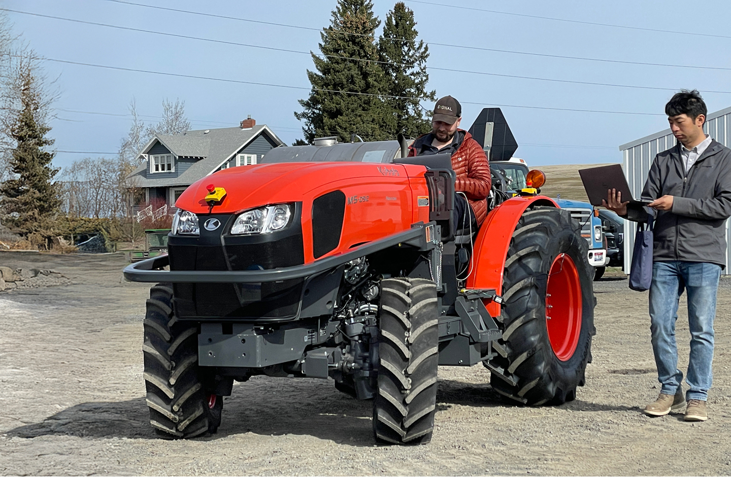 Red tracker with engineer