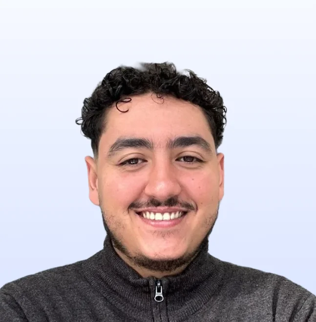 Adam SIYAH