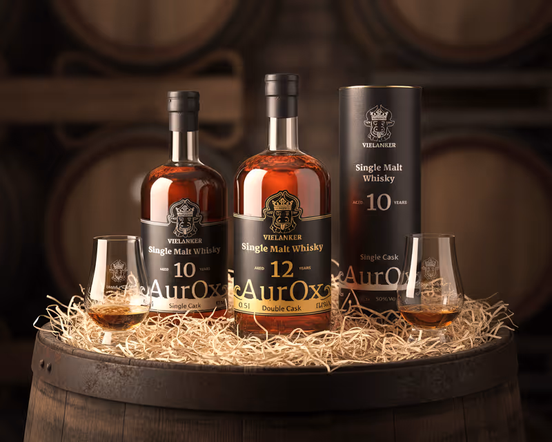 Exklusive Vielanker Single Malts: Präsentation des 10-jährigen Single Cask und 12-jährigen Double Cask Whiskys im Reifelager der Brennerei.