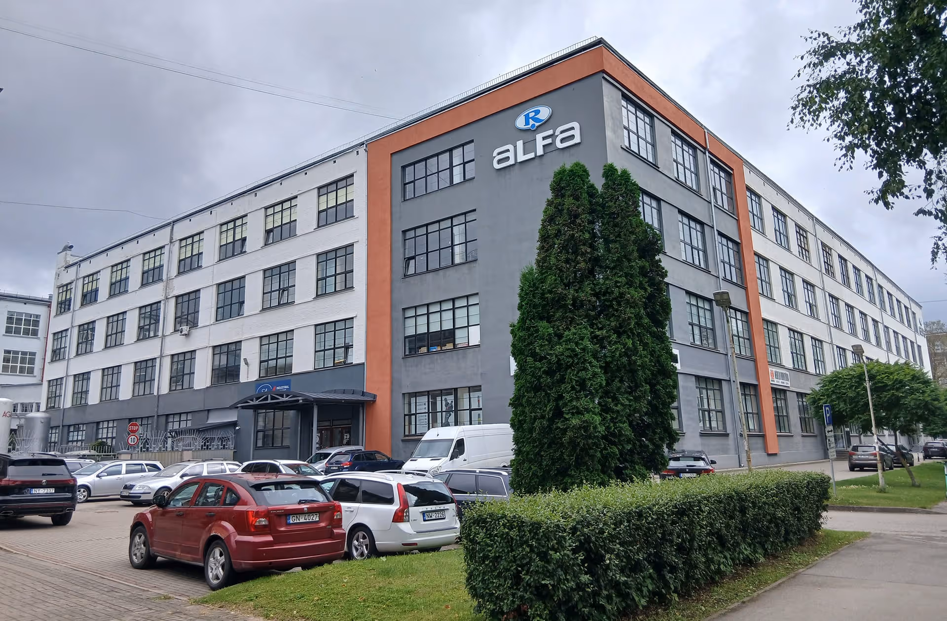 ALFA AS office and facility building