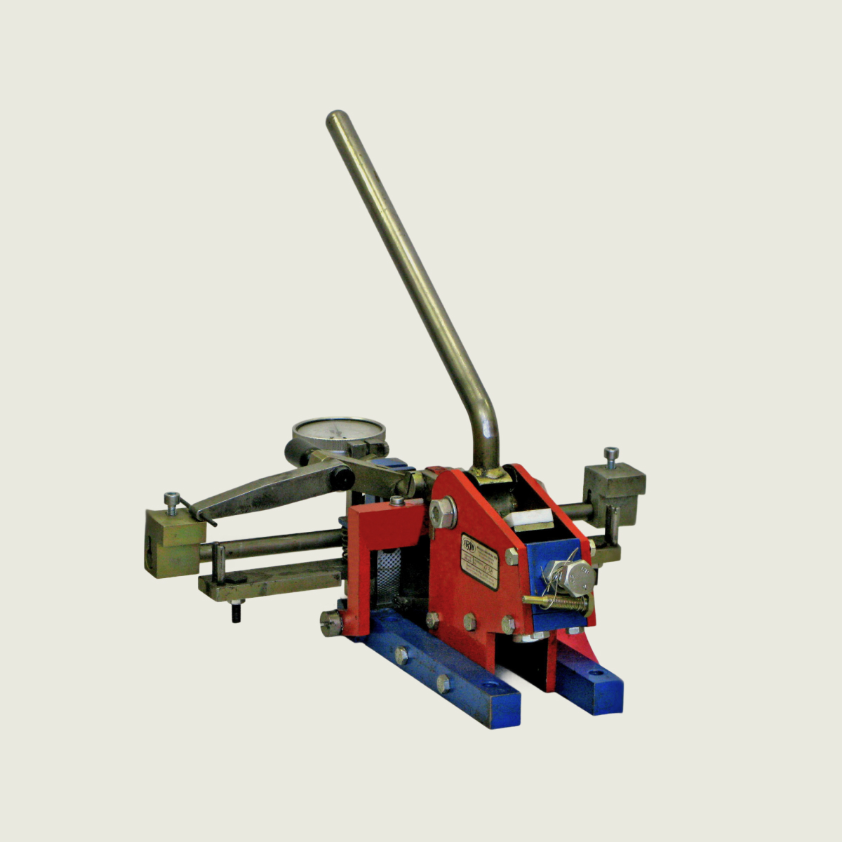 Photo of band saw teeth setting, manual tool