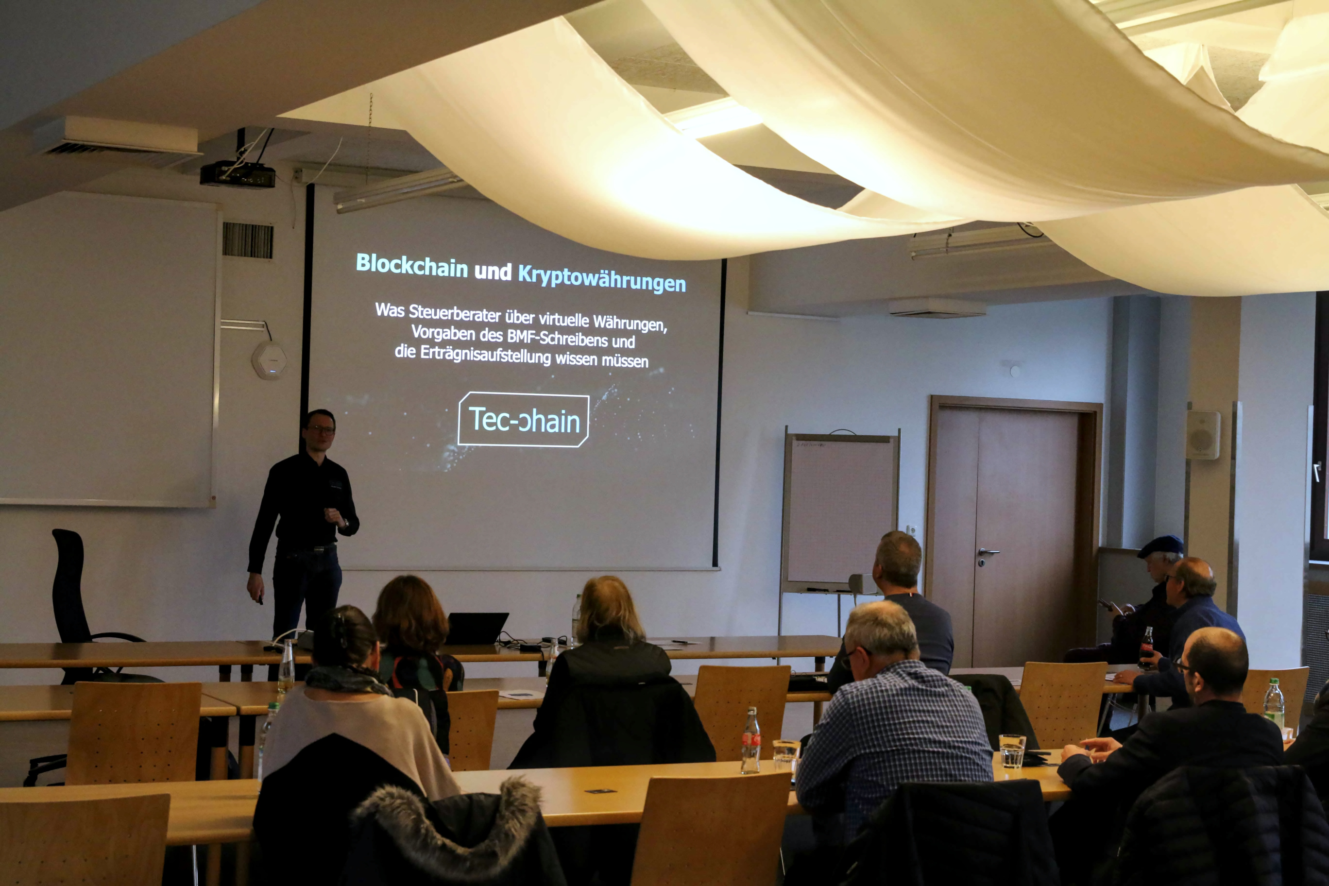 Photo of the blockchain and cryptocurrencies presentation at the Main-Kinzig district group of the Hesse Tax Consultants Association