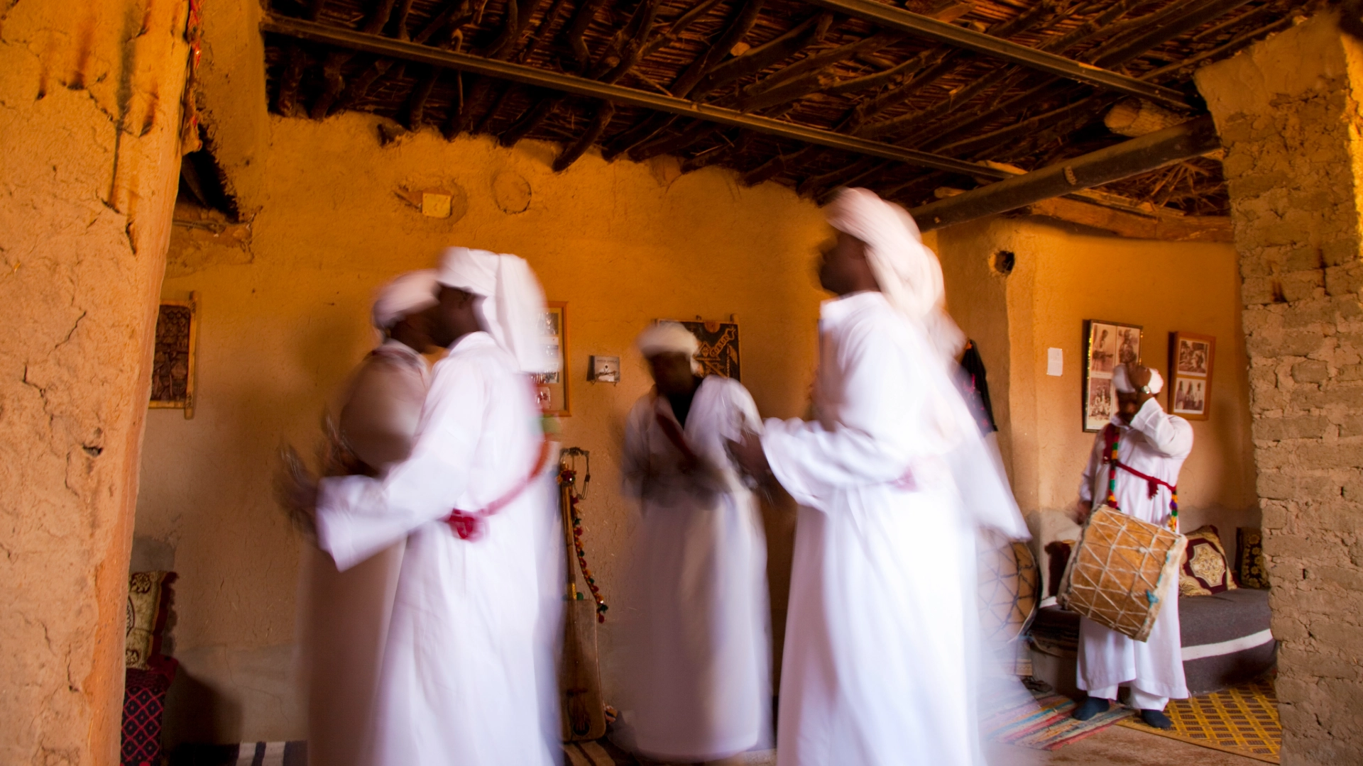 Khamlia's Gnawa moment 