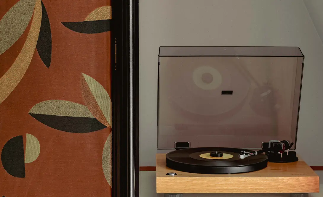 Refined décor and cozy ambiance in a room at Experimental Marais, Paris.