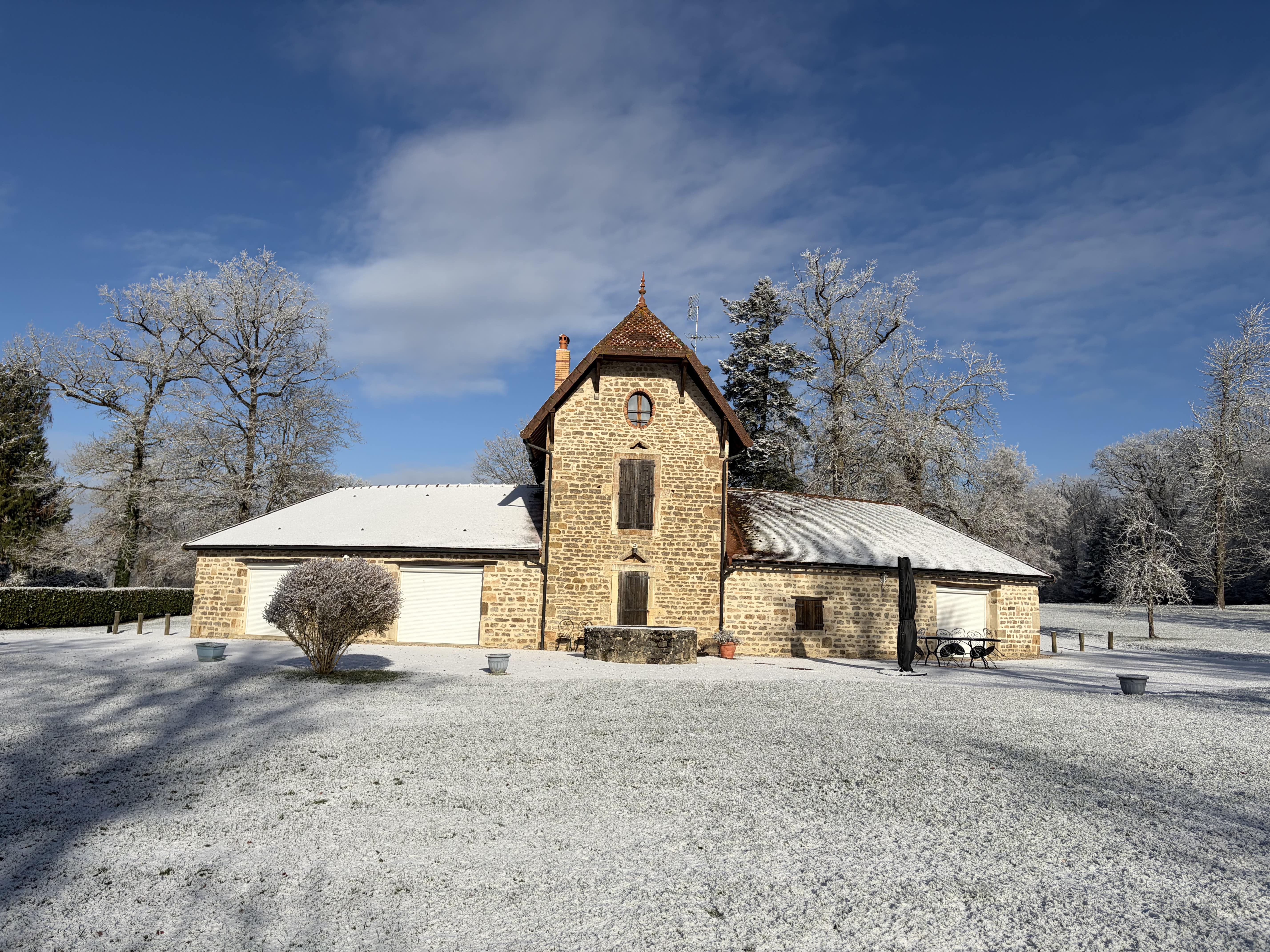 image of cemetery entrance
