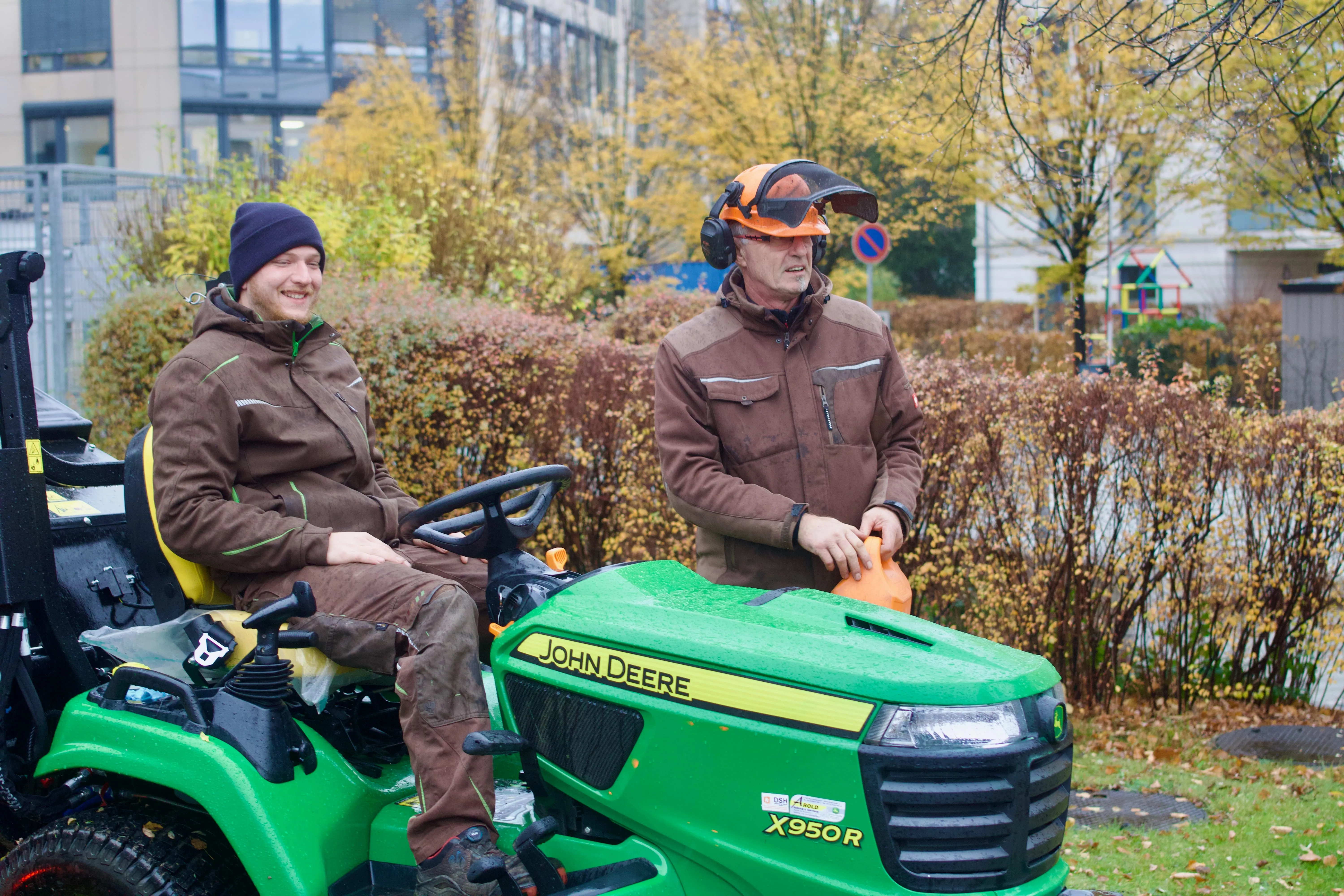 Das Team auf der Baustelle.