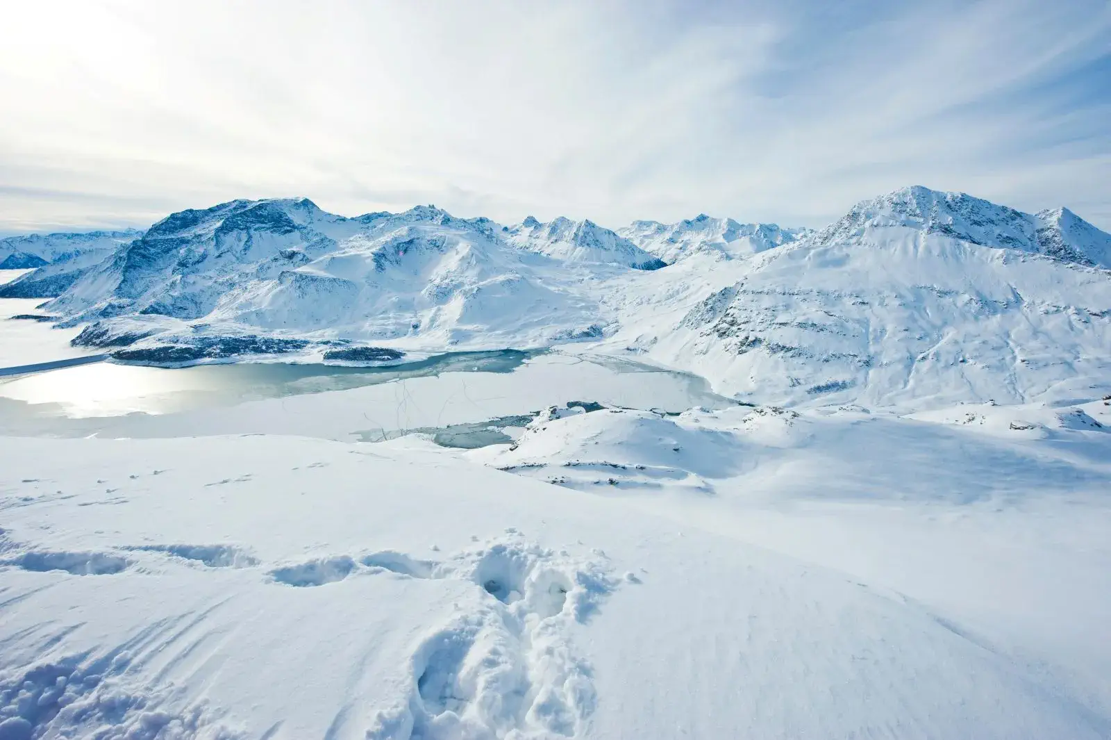 Mont Cenis lake in winter