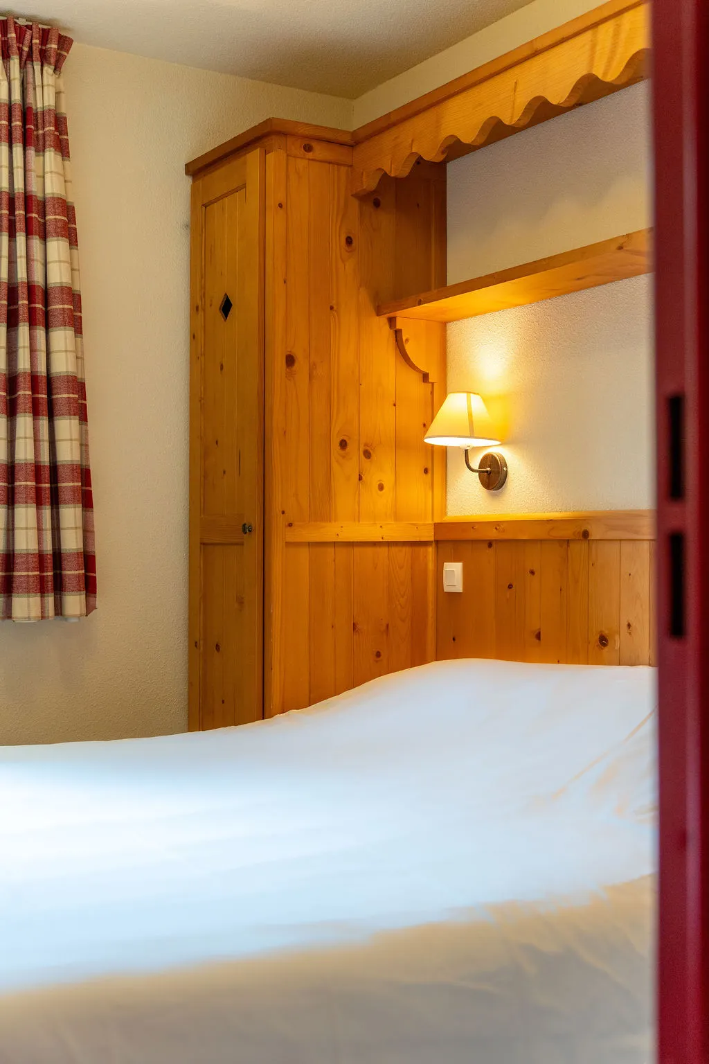Bedroom of a 2- to 4-person apartment at Les Alpages de Val Cenis