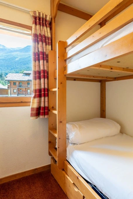 Deuxième chambre d'un appartement pour 6 à 8 personnes aux Alpages de Val Cenis