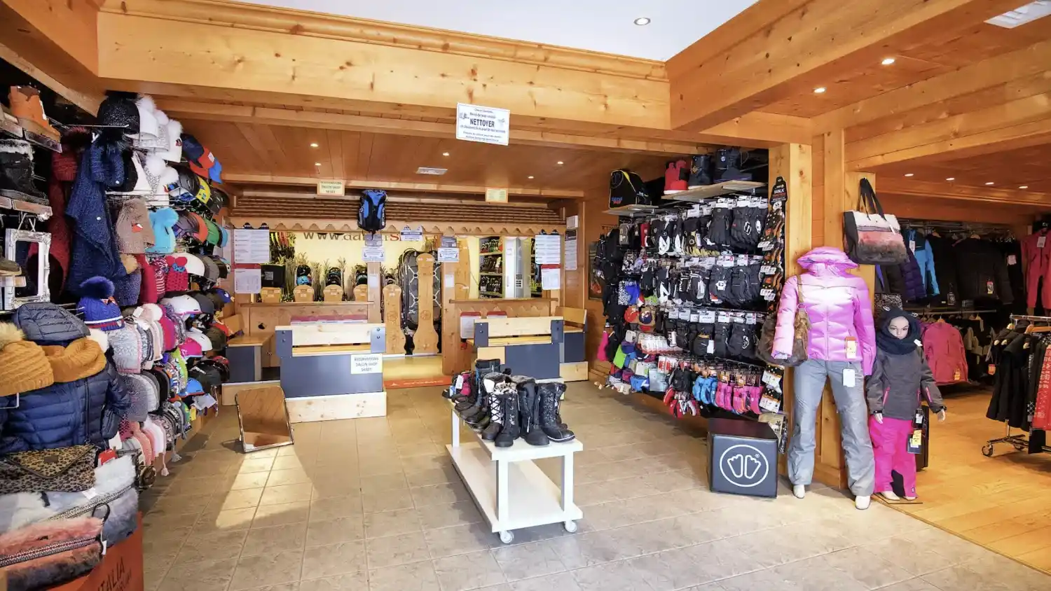 Dalcin Shop | Sports Shop & Ski Rental