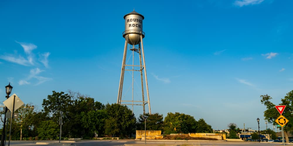 Valley‑floor and foothill backyard with native plants in Newbury Park, California