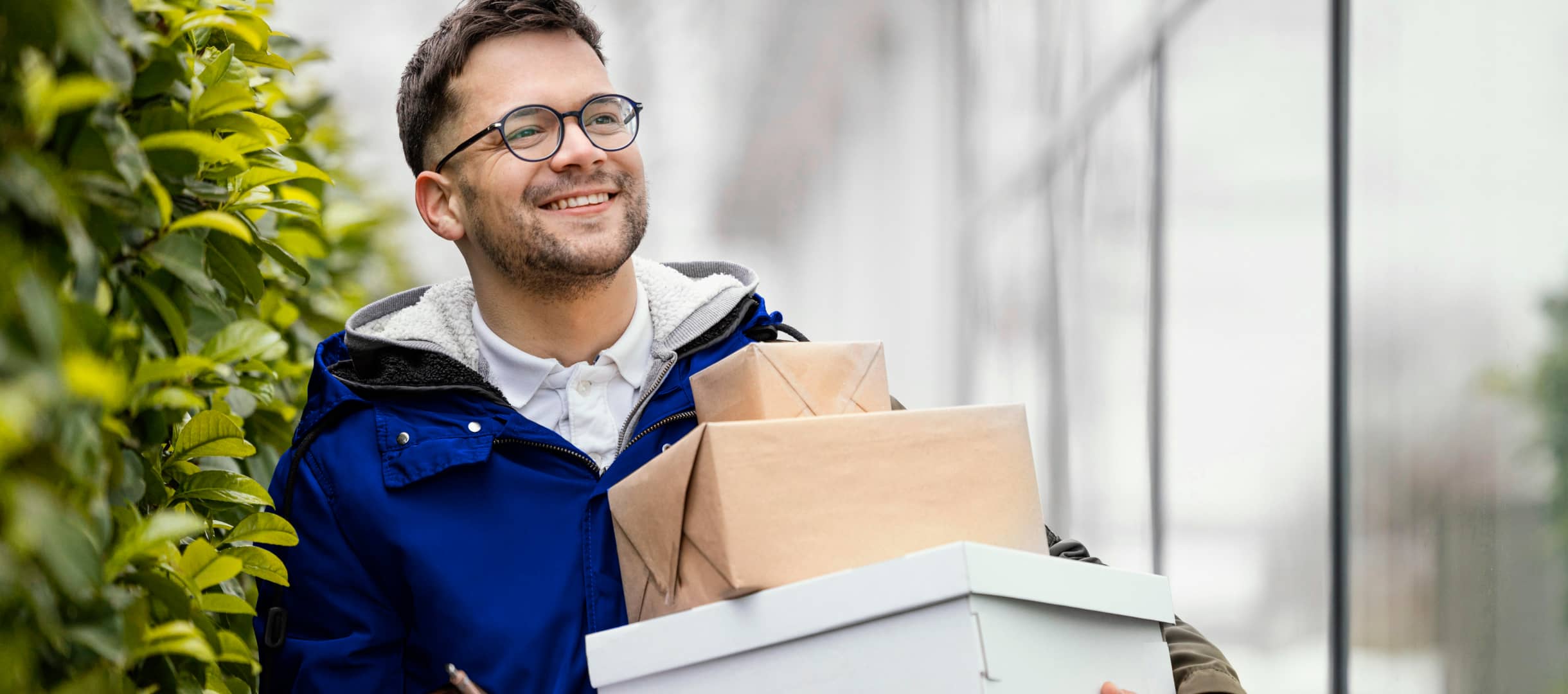 7 surprising facts about the world of package delivery 