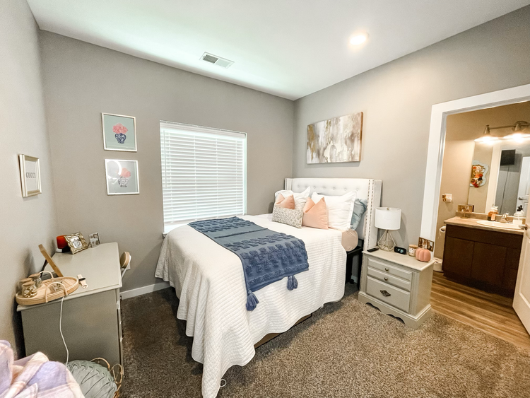 bedroom with bed and desk