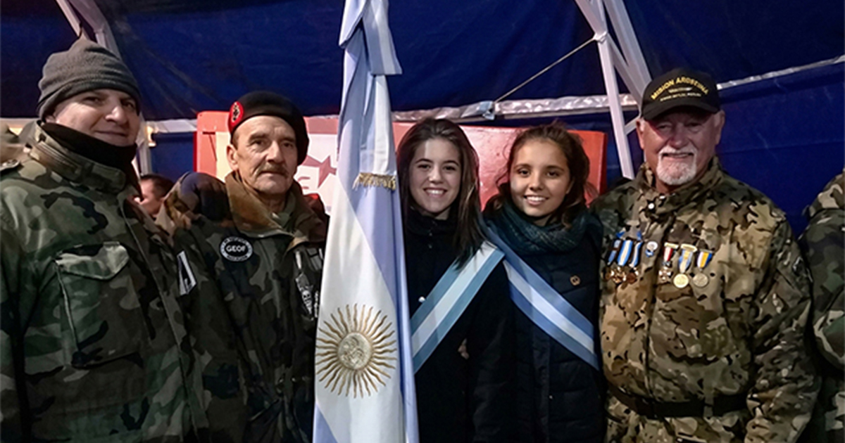 Entre el frío y la patria: los fueguinos